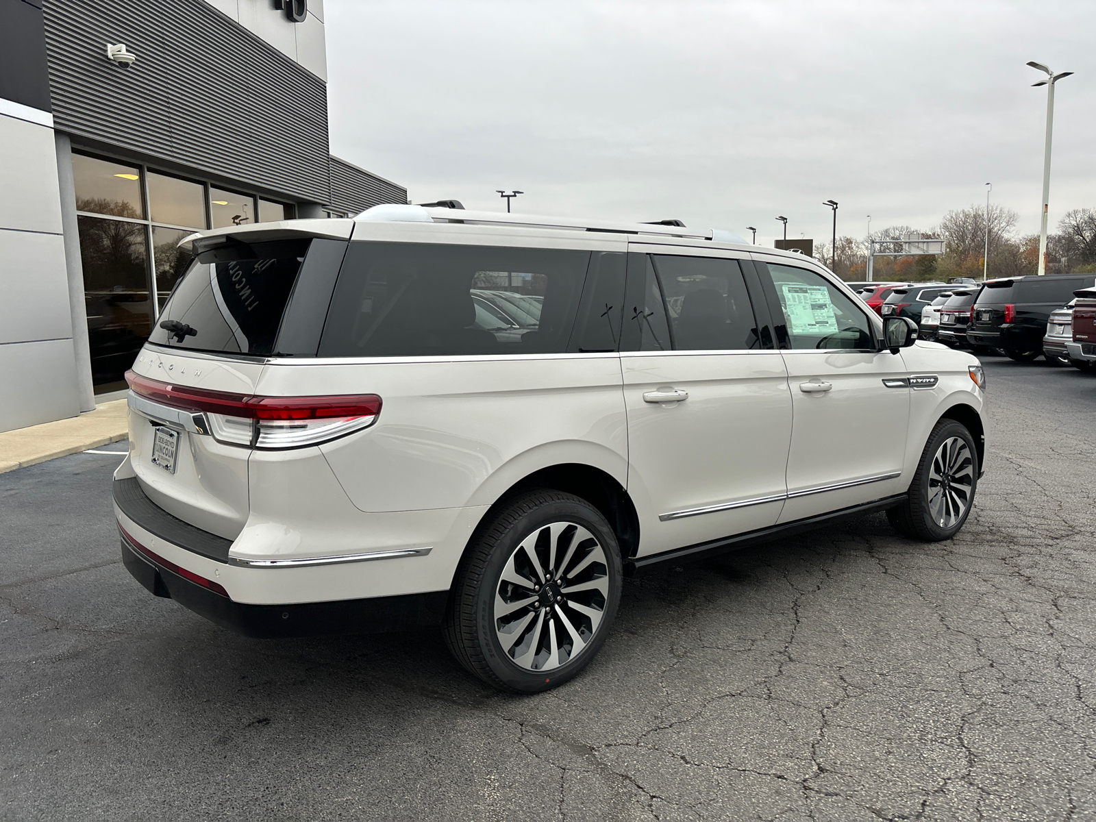 2024 Lincoln Navigator L Reserve 7