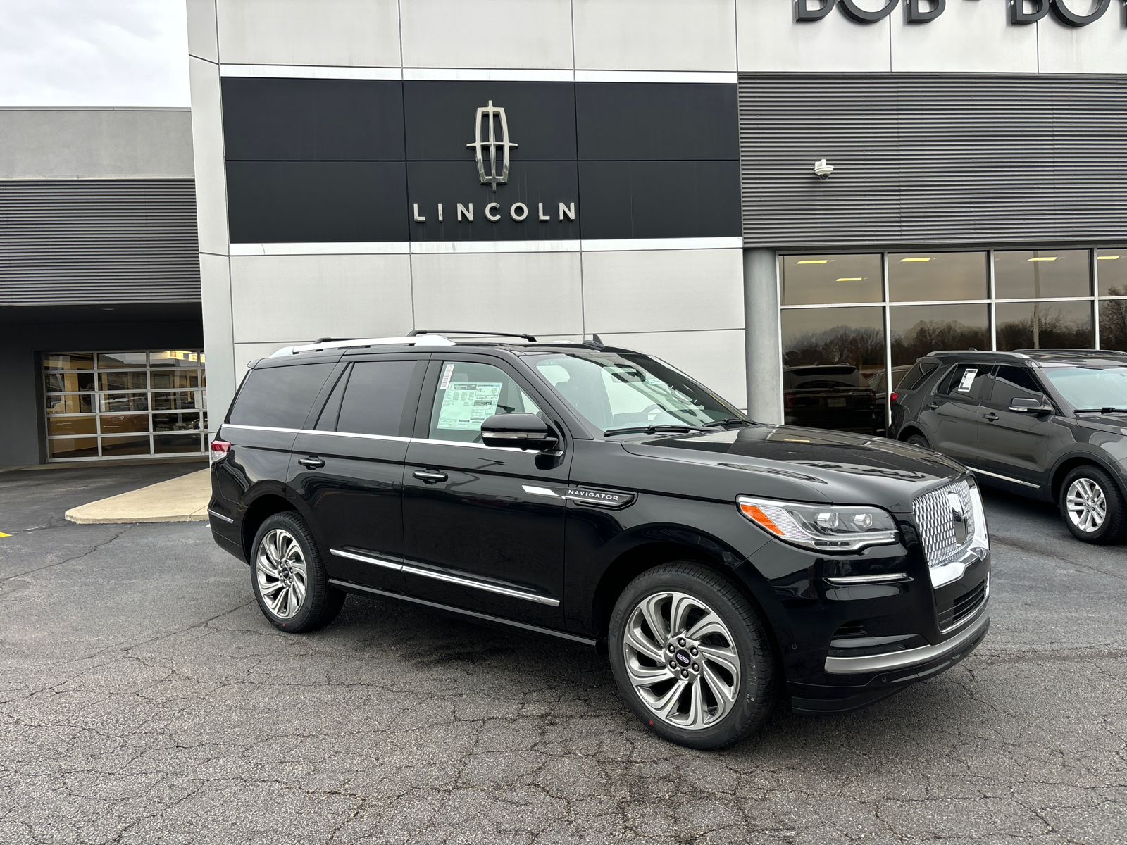 2024 Lincoln Navigator Premiere 1