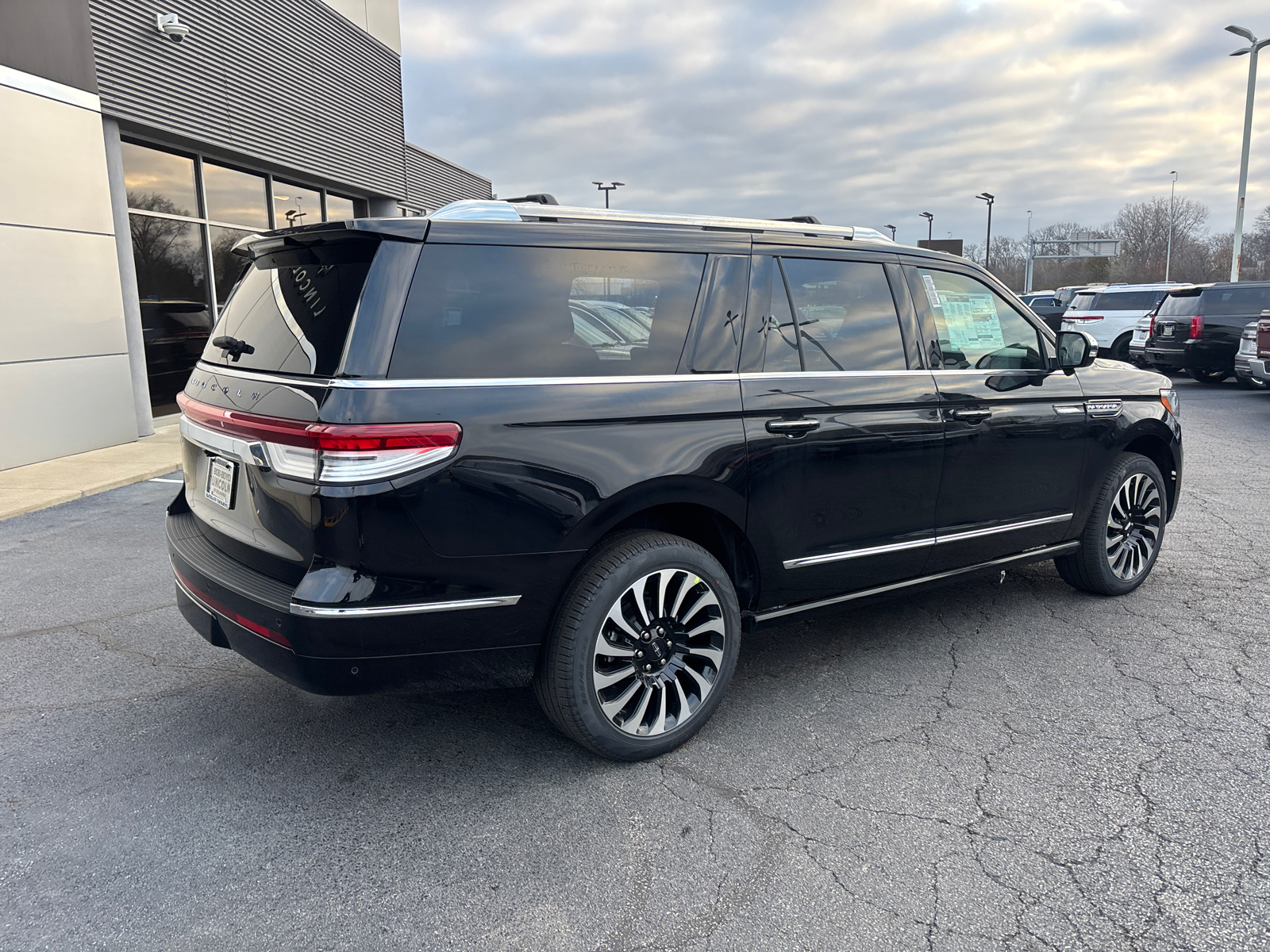 2024 Lincoln Navigator L Black Label 7