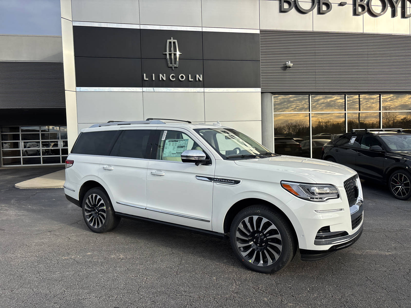 2024 Lincoln Navigator Black Label 1