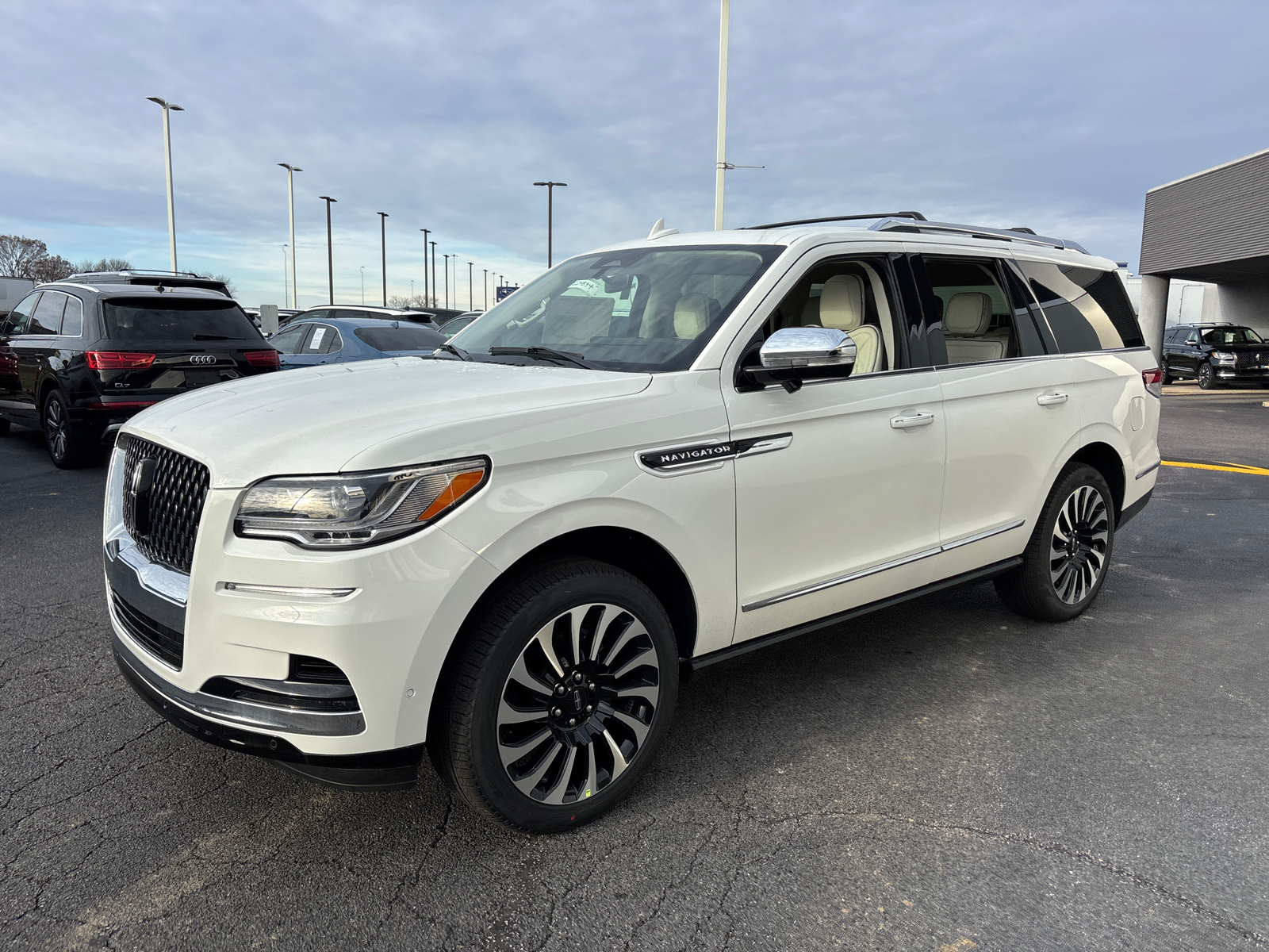 2024 Lincoln Navigator Black Label 3