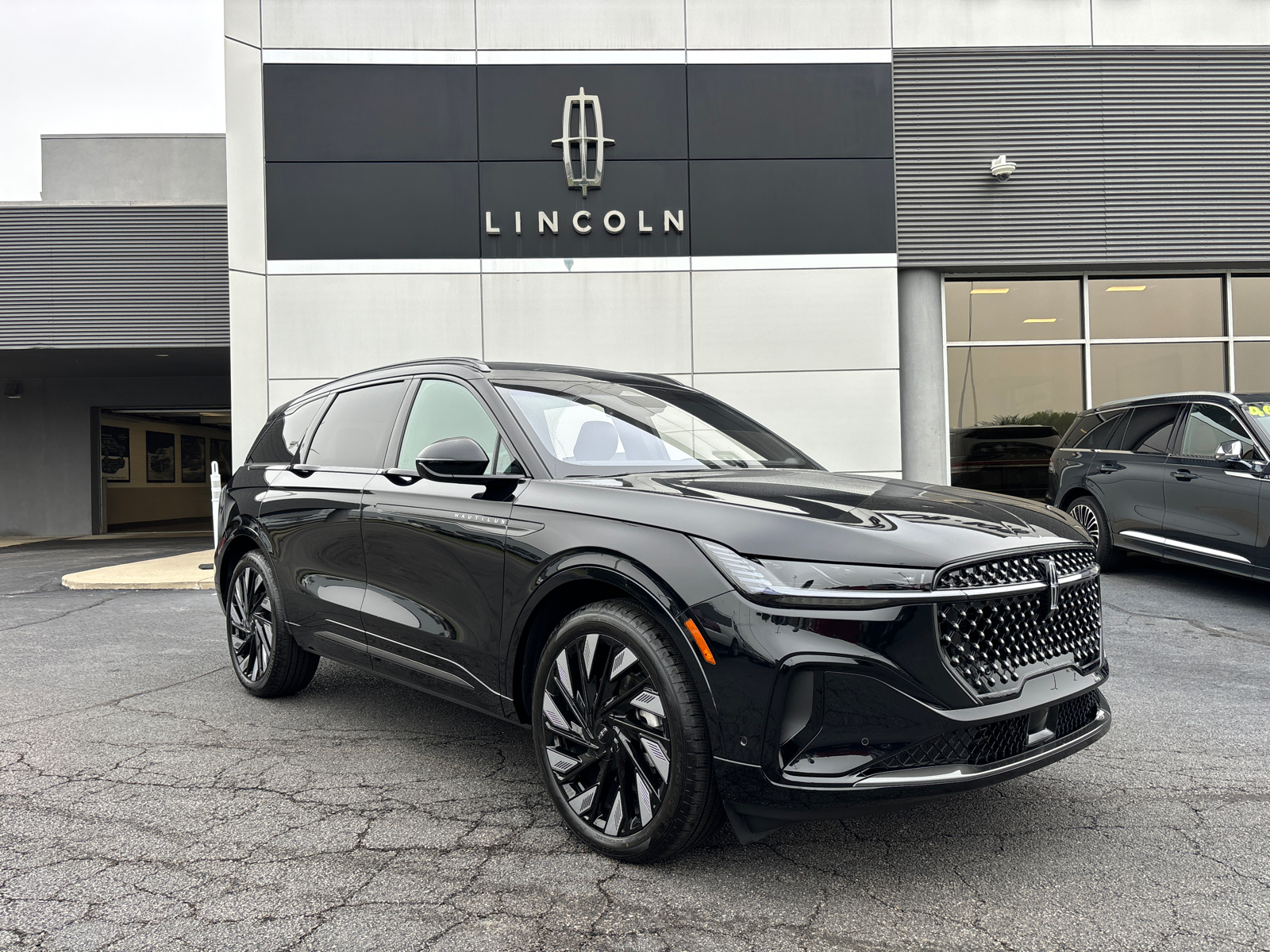 2024 Lincoln Nautilus Reserve 1