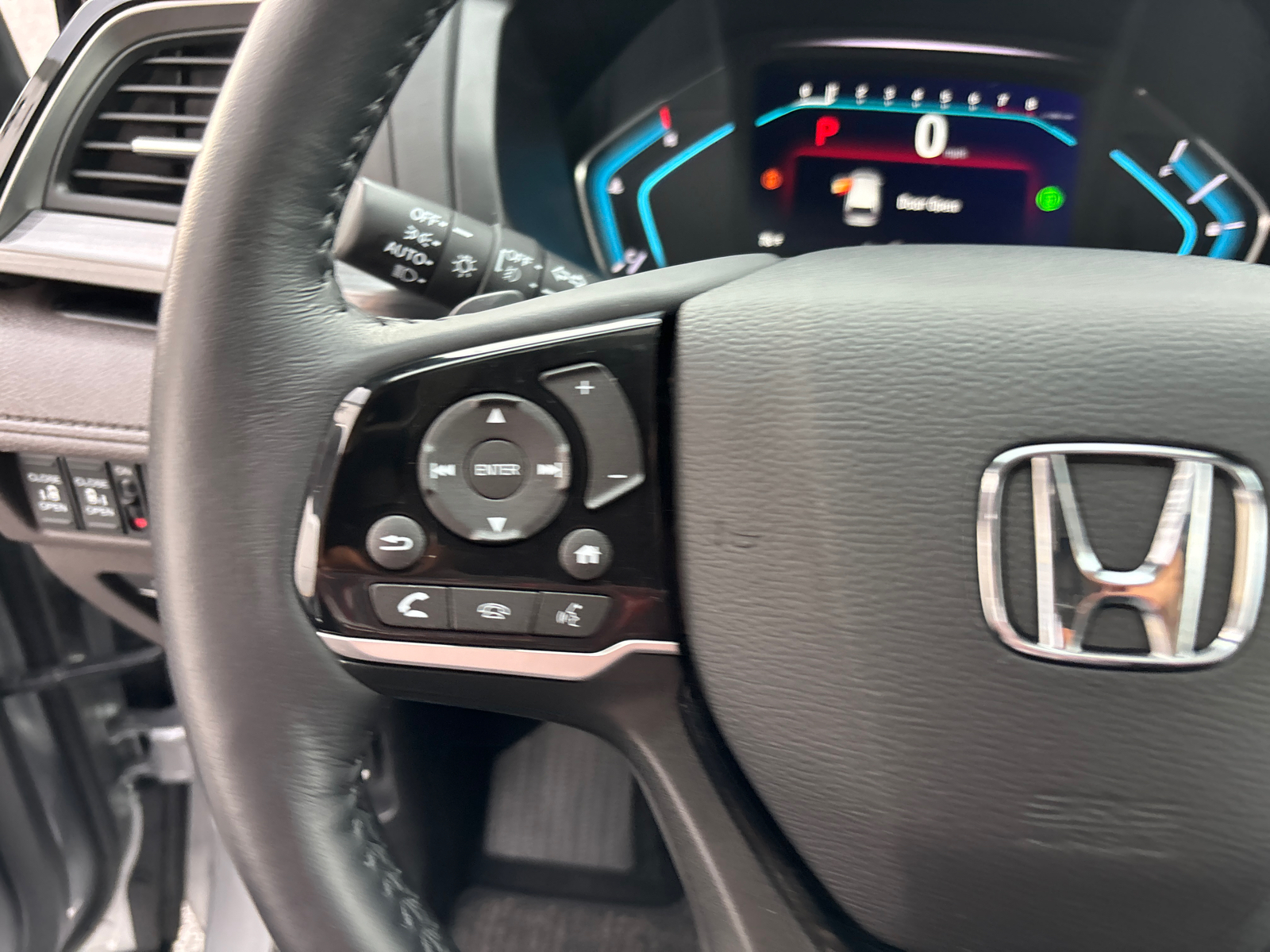 2022 Honda Odyssey Elite 17