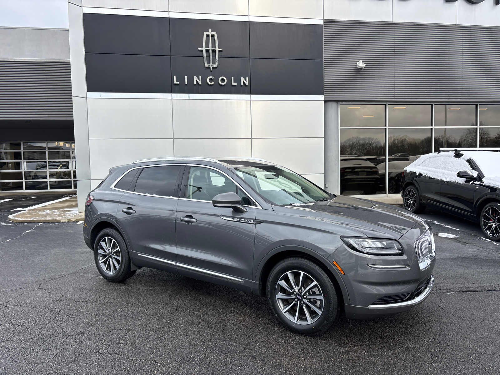 2021 Lincoln Nautilus Standard 1