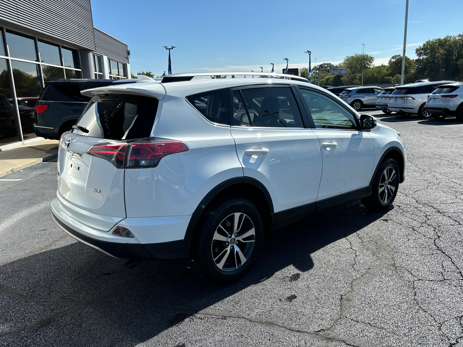 2017 Toyota RAV4 XLE 7