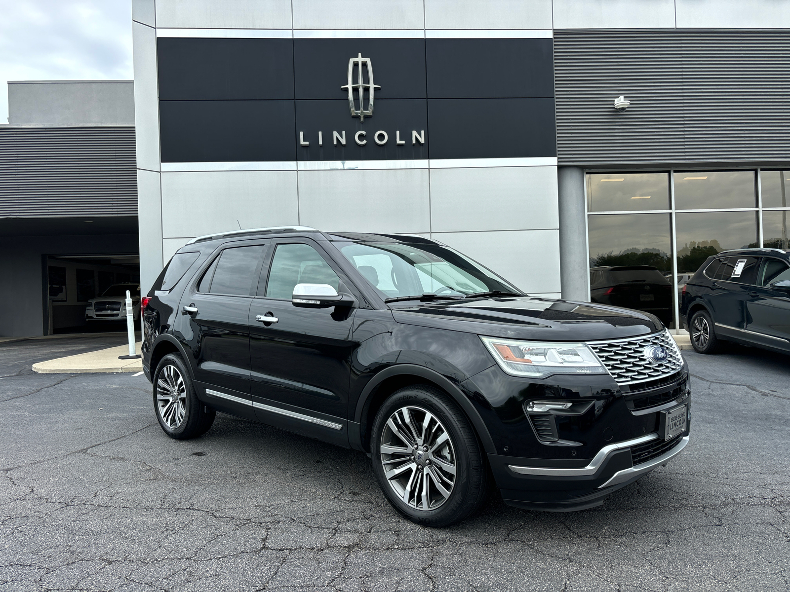 2019 Ford Explorer Platinum 1