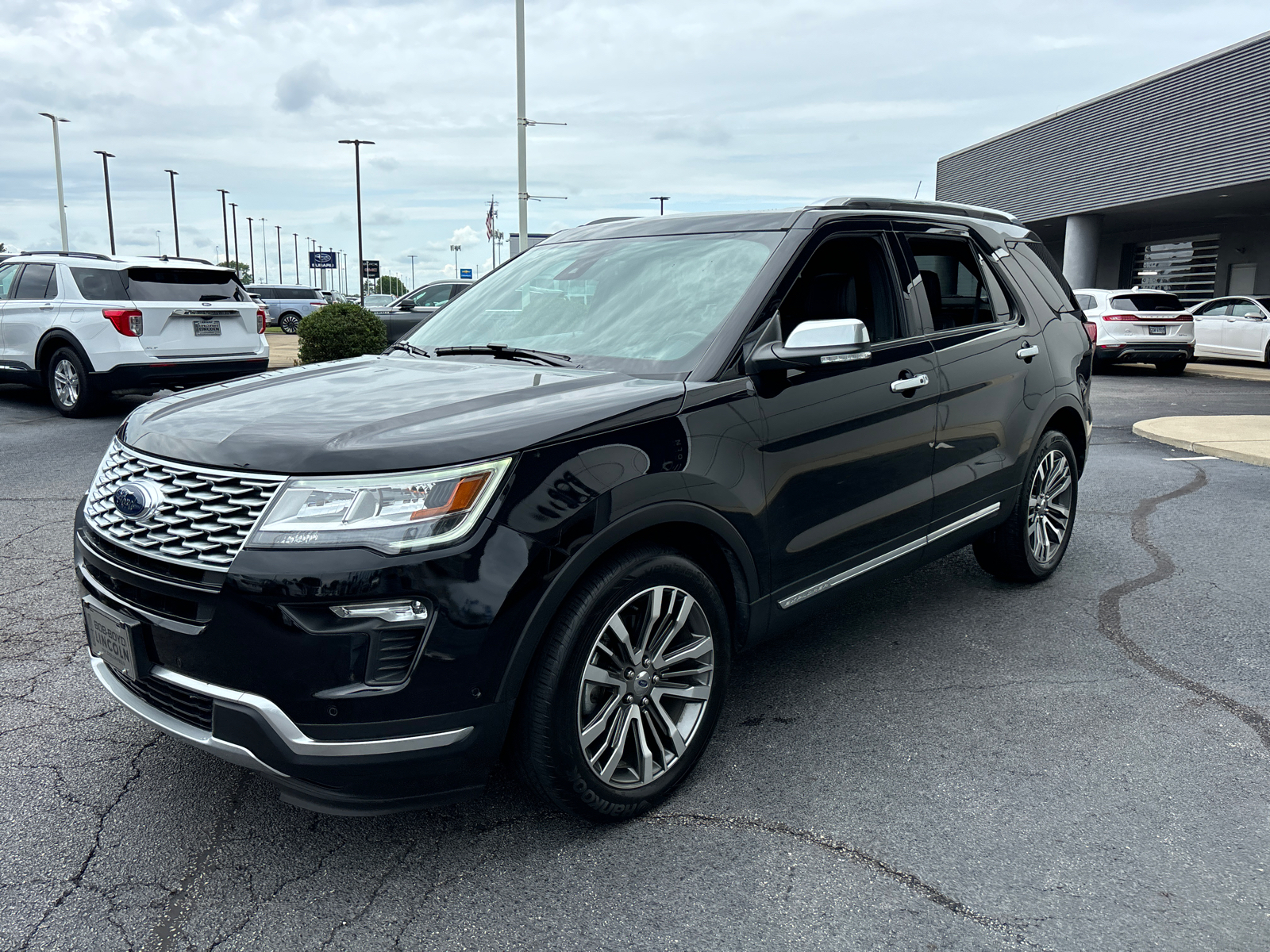 2019 Ford Explorer Platinum 3