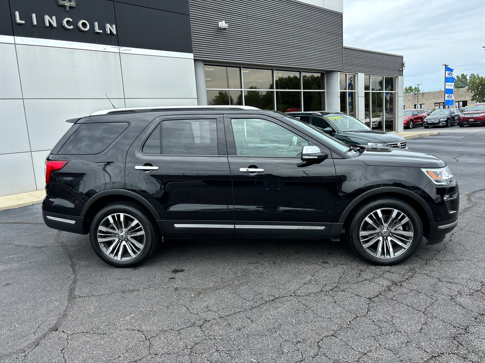 2019 Ford Explorer Platinum 8