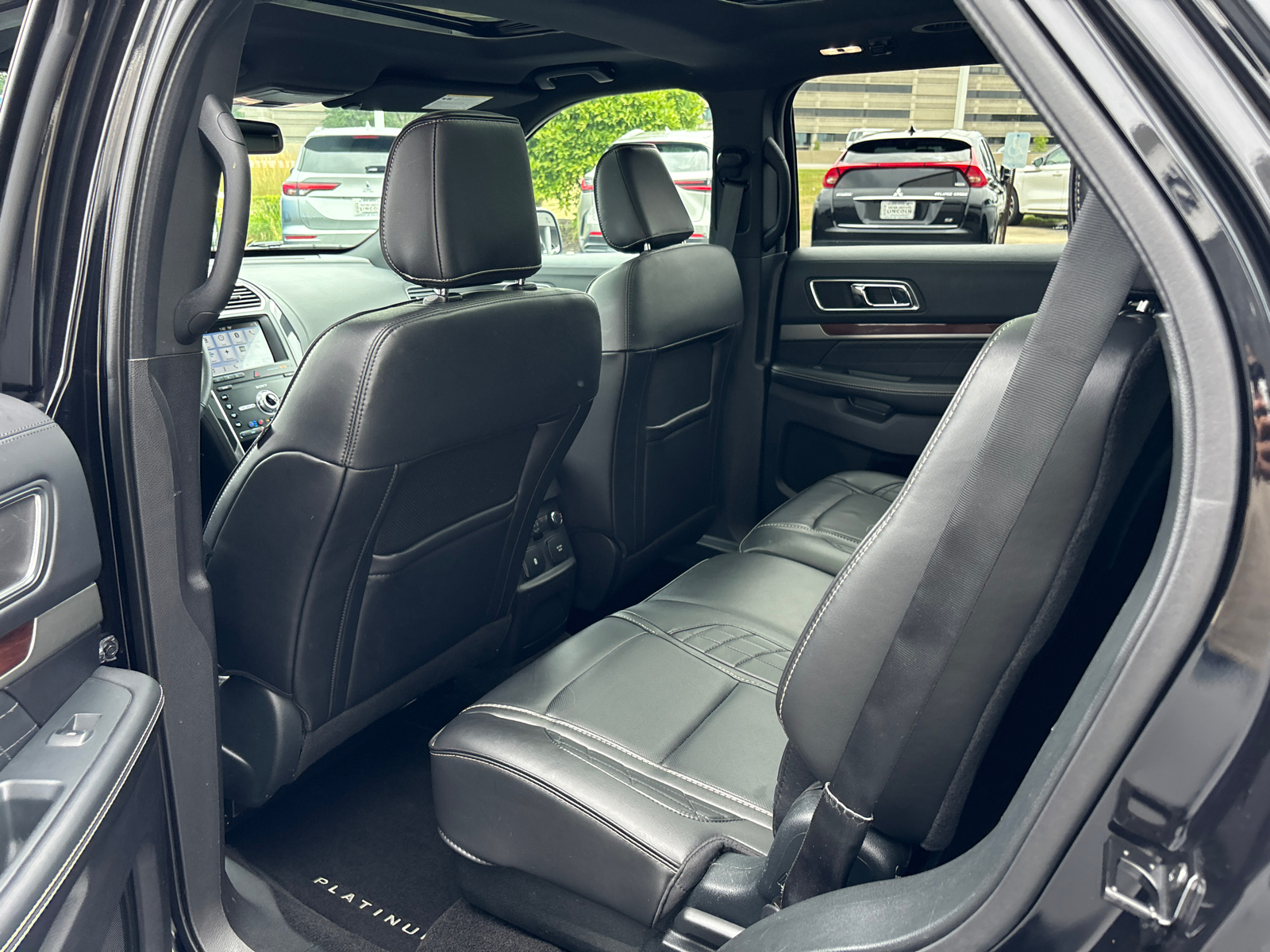 2019 Ford Explorer Platinum 27