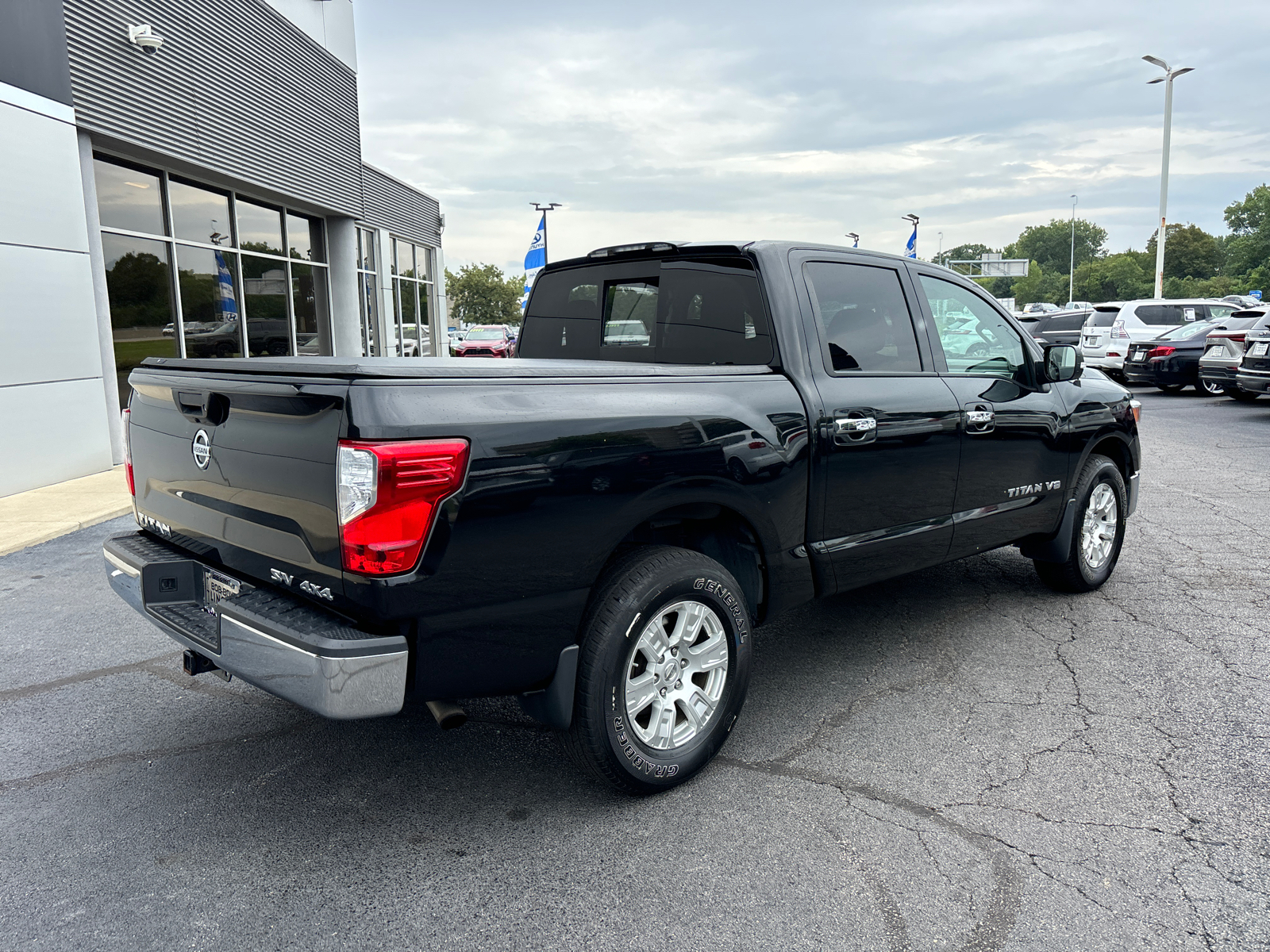 2019 Nissan Titan SV 7