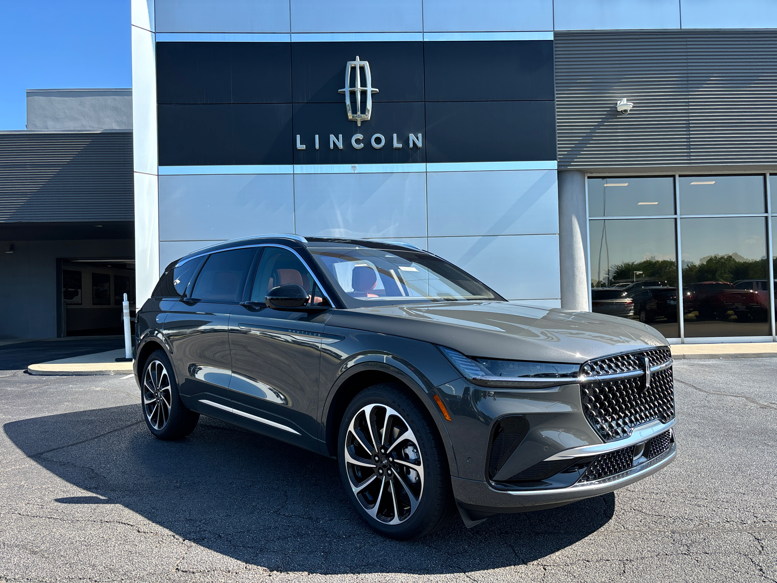 2024 Lincoln Nautilus Black Label 1