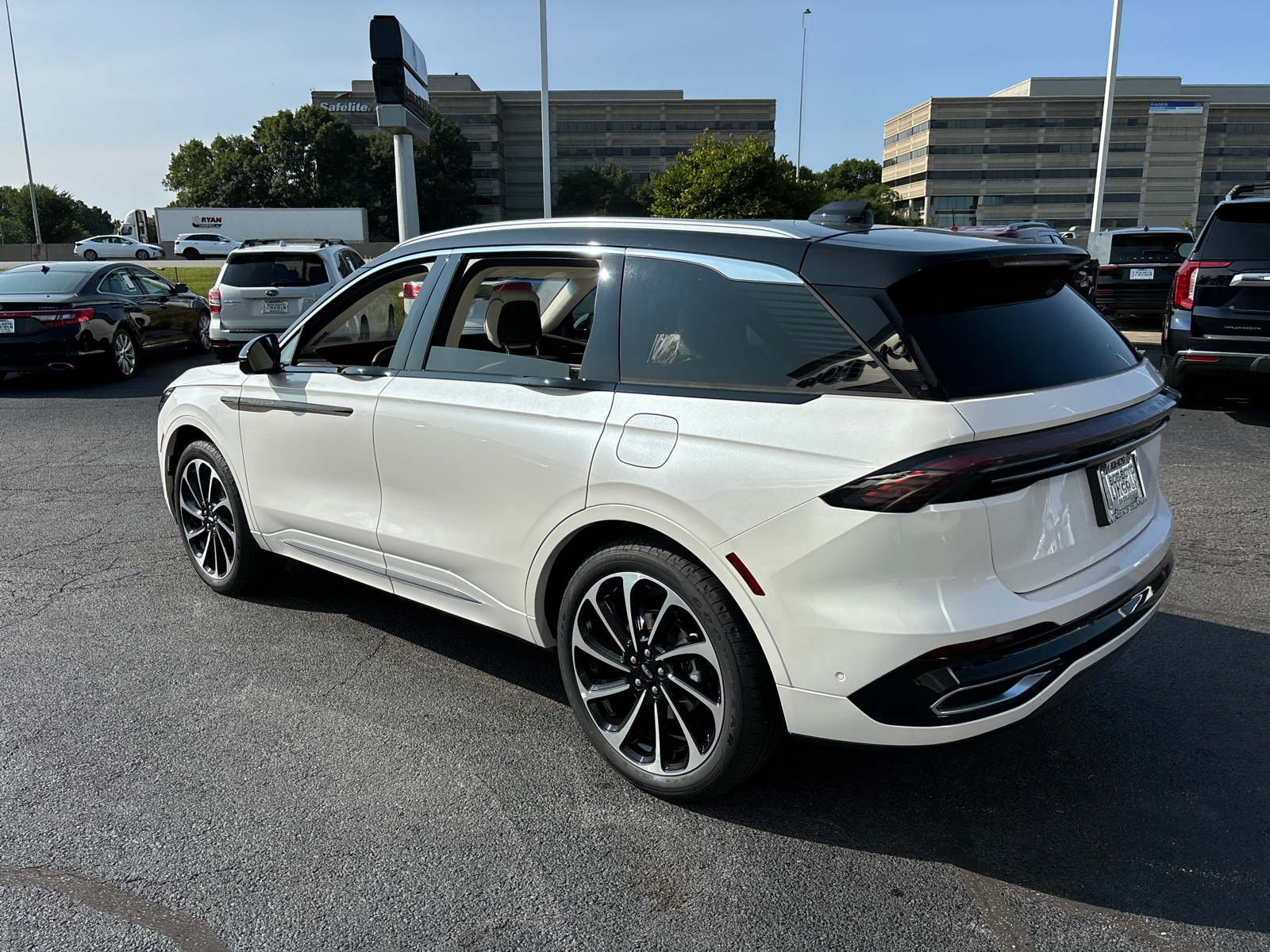 2024 Lincoln Nautilus Black Label 5