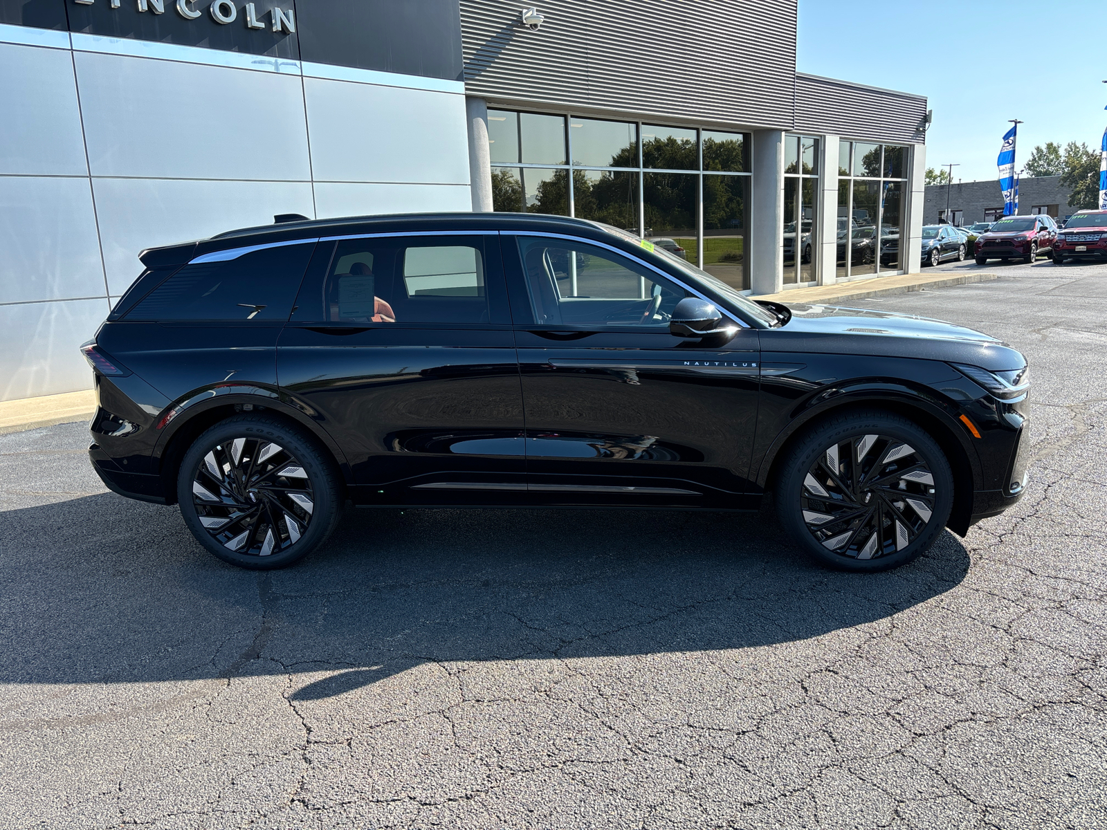 2024 Lincoln Nautilus Black Label 8