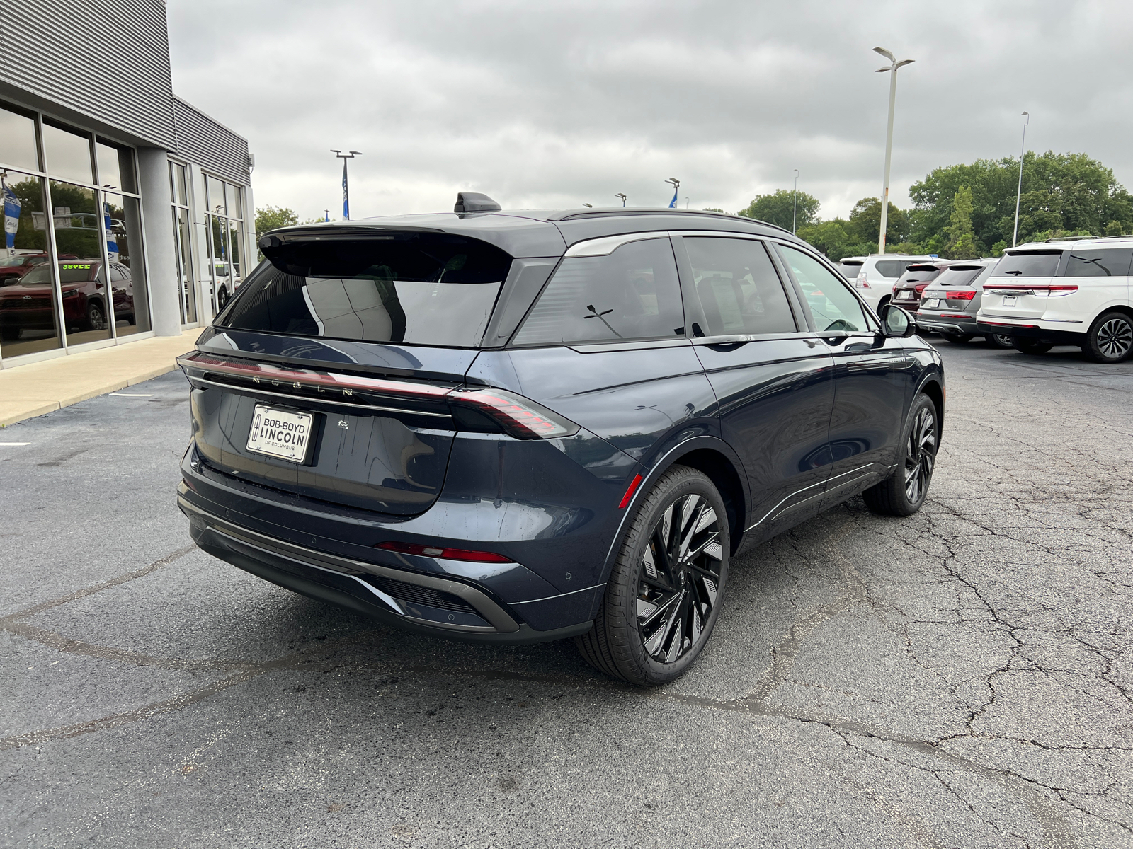 2024 Lincoln Nautilus Black Label 8