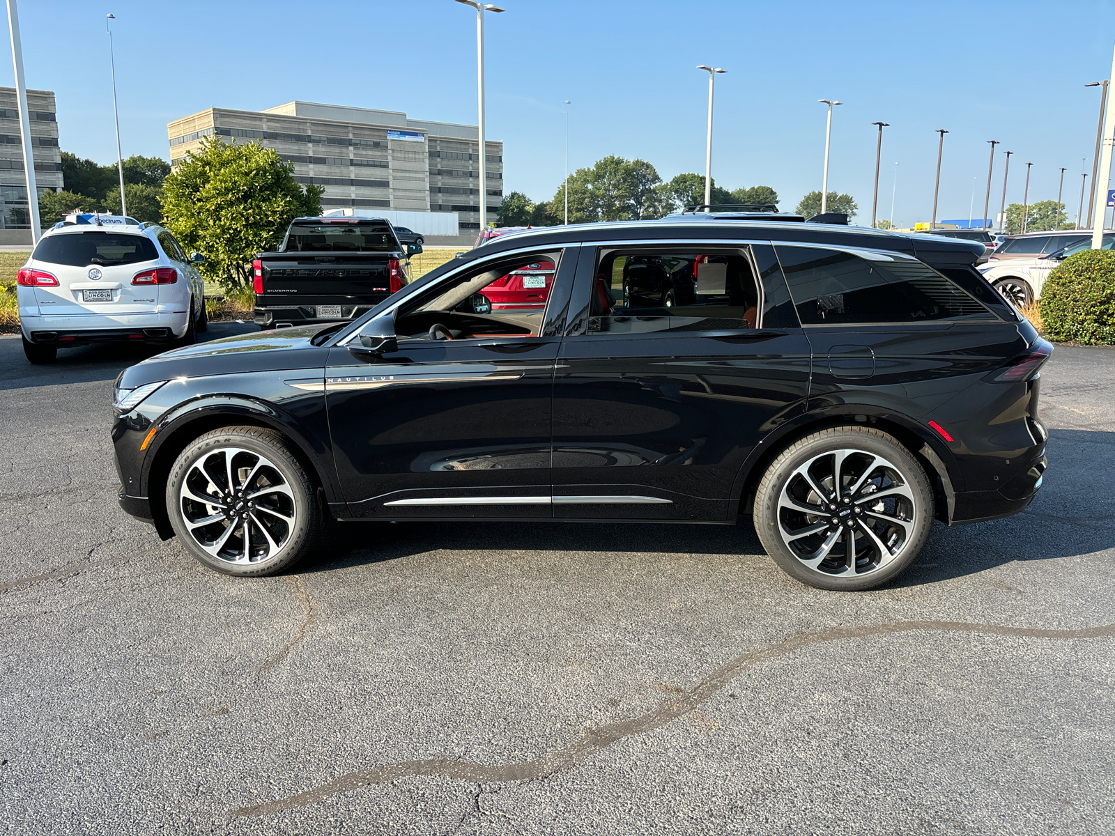 2024 Lincoln Nautilus Black Label 4