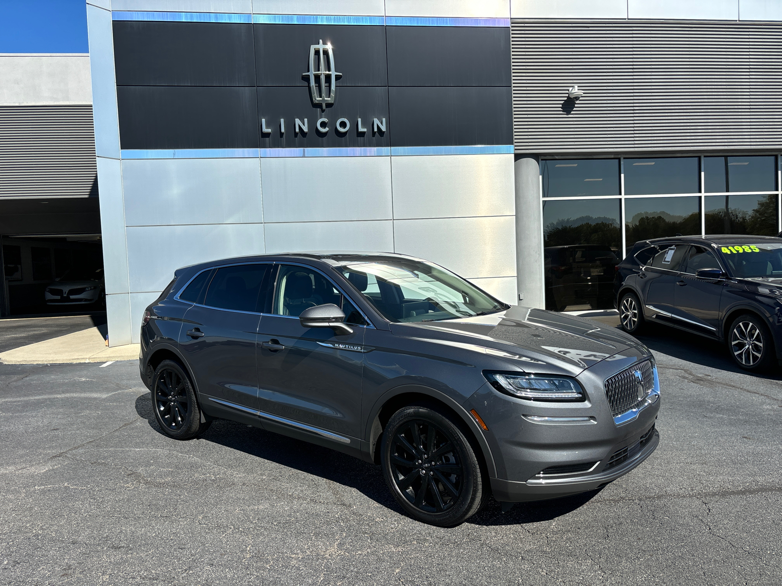 2021 Lincoln Nautilus Reserve 1