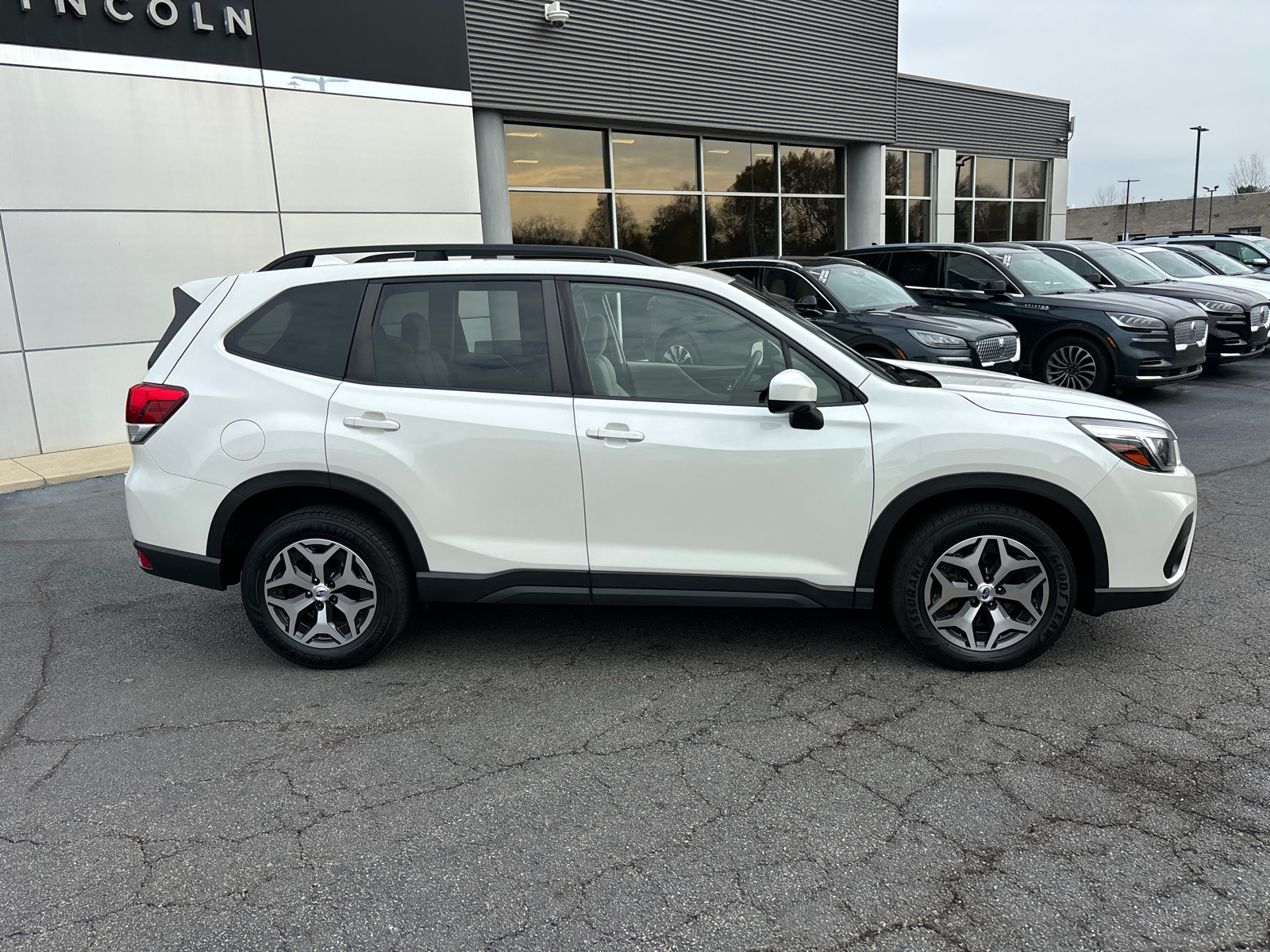 2020 Subaru Forester Premium 8