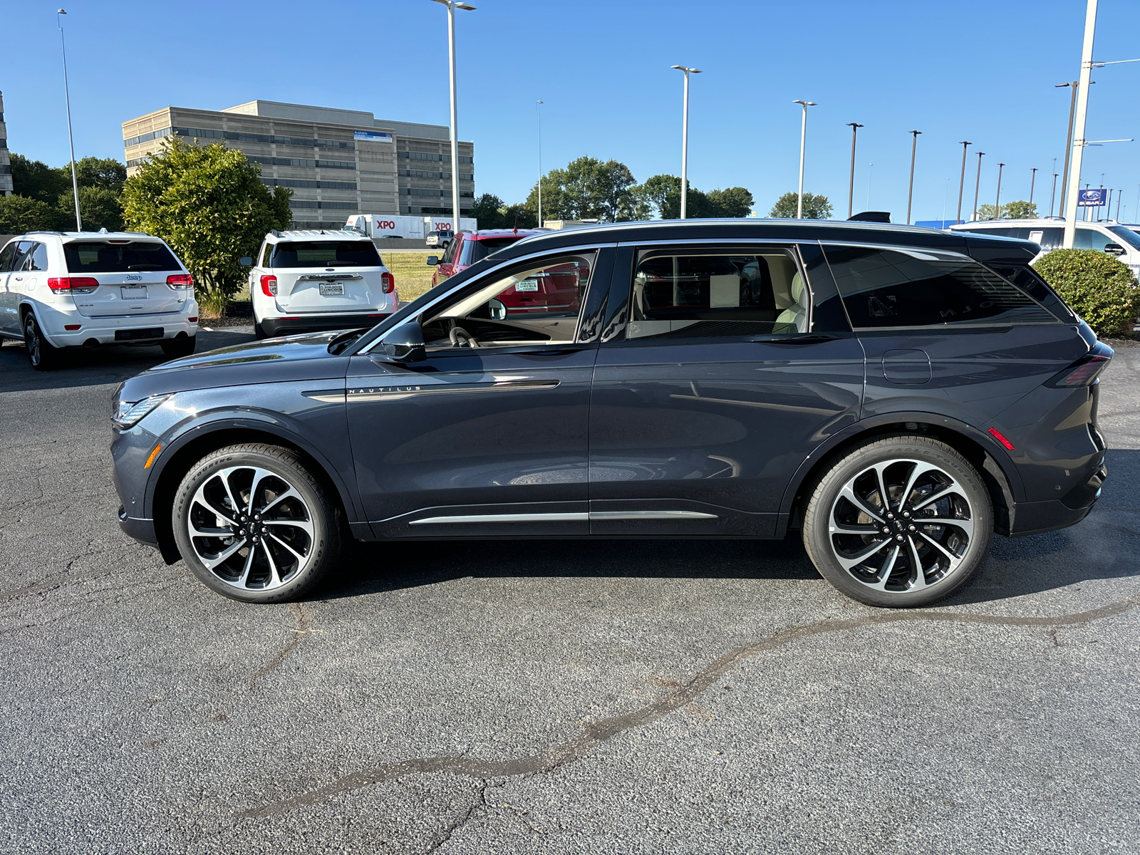 2024 Lincoln Nautilus Black Label 4