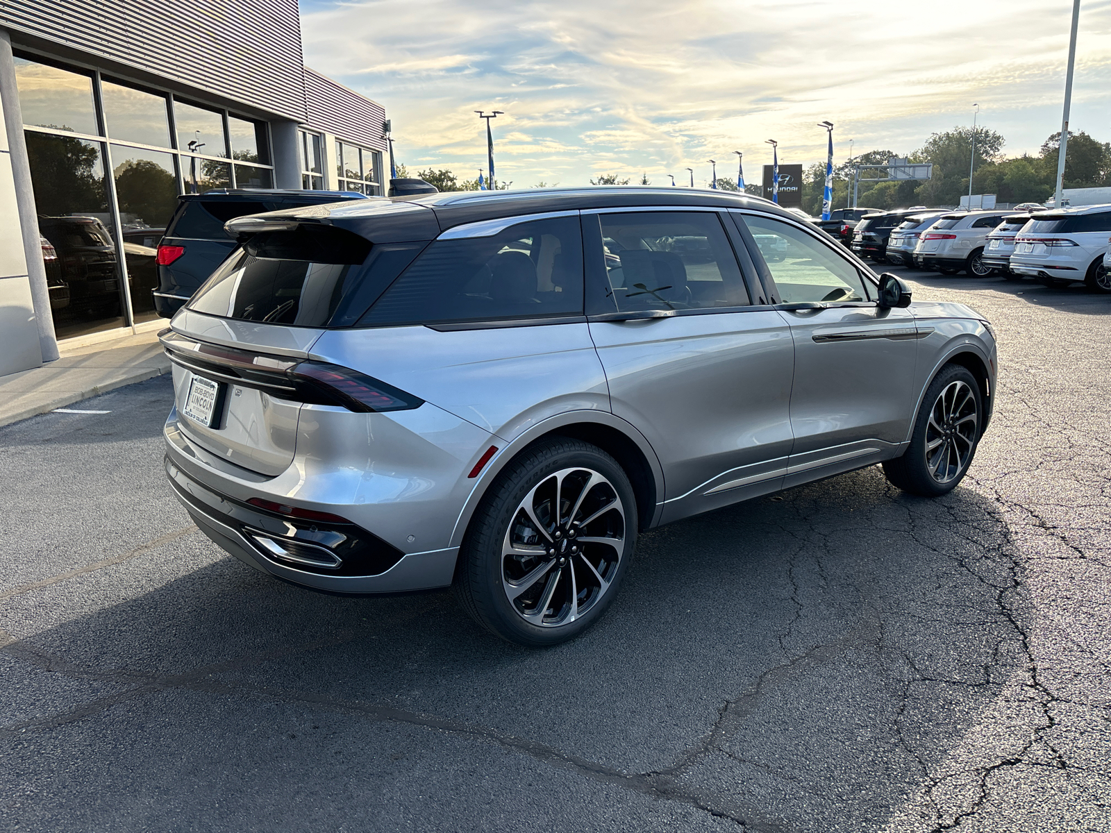 2024 Lincoln Nautilus Black Label 7