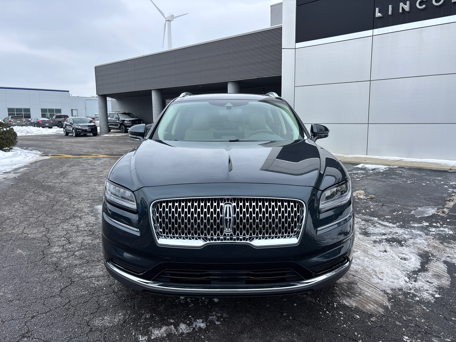 2022 Lincoln Nautilus Reserve 2