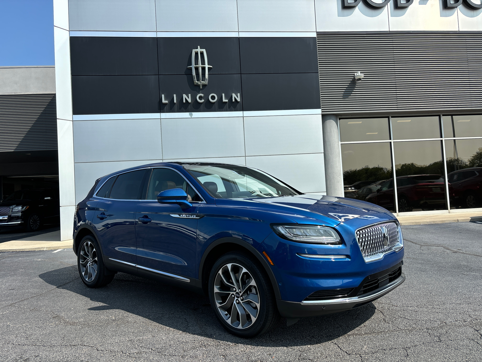 2021 Lincoln Nautilus Reserve 1