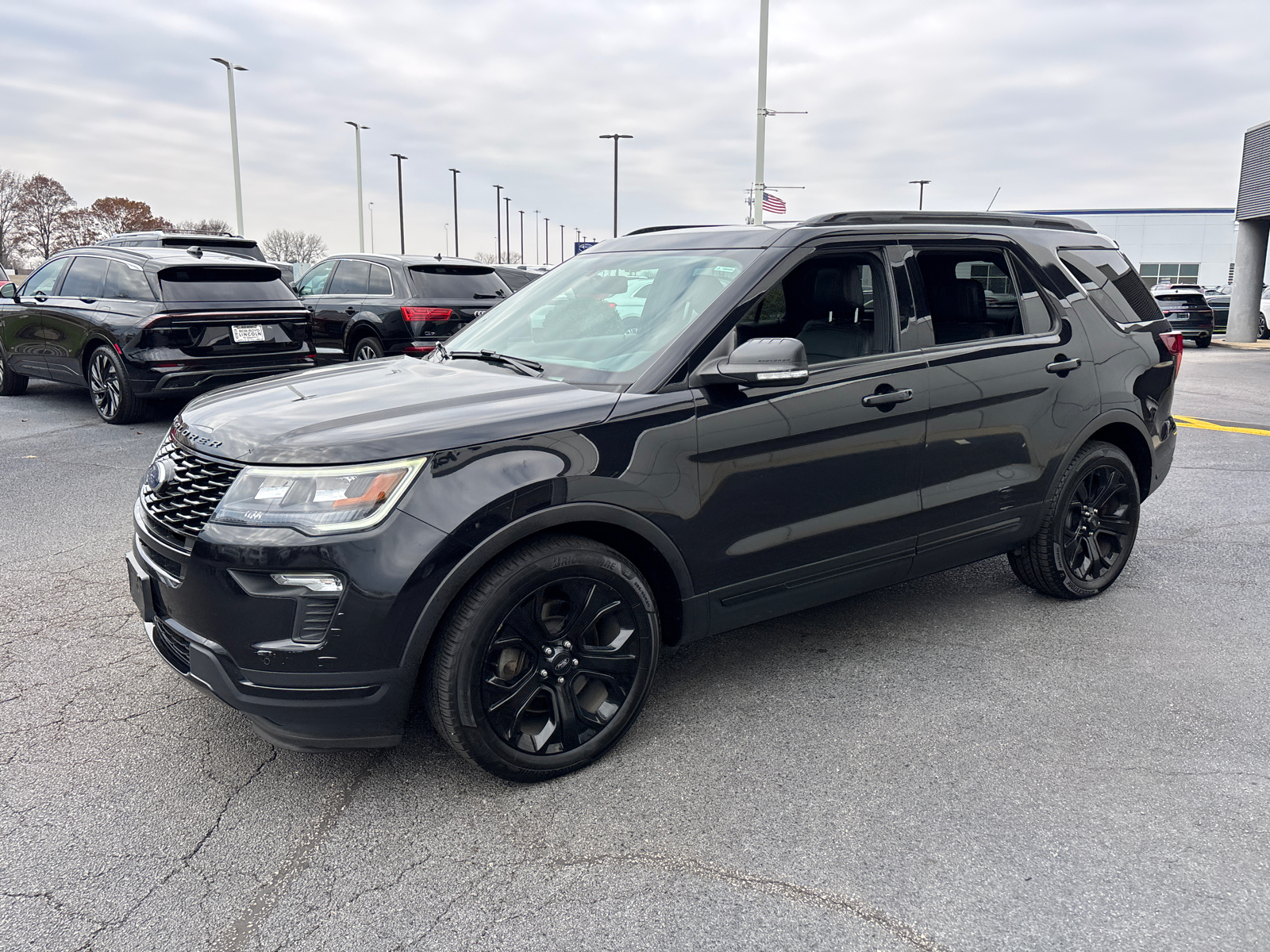 2019 Ford Explorer Sport 3