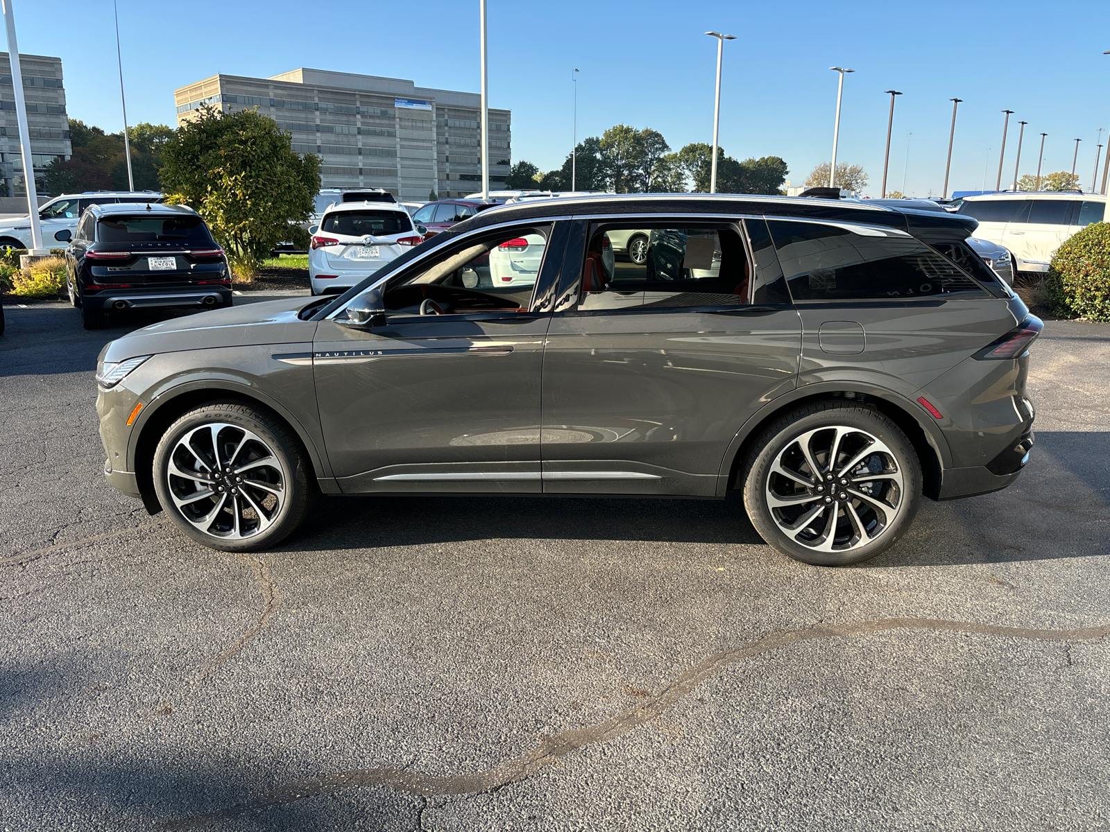 2024 Lincoln Nautilus Black Label 4