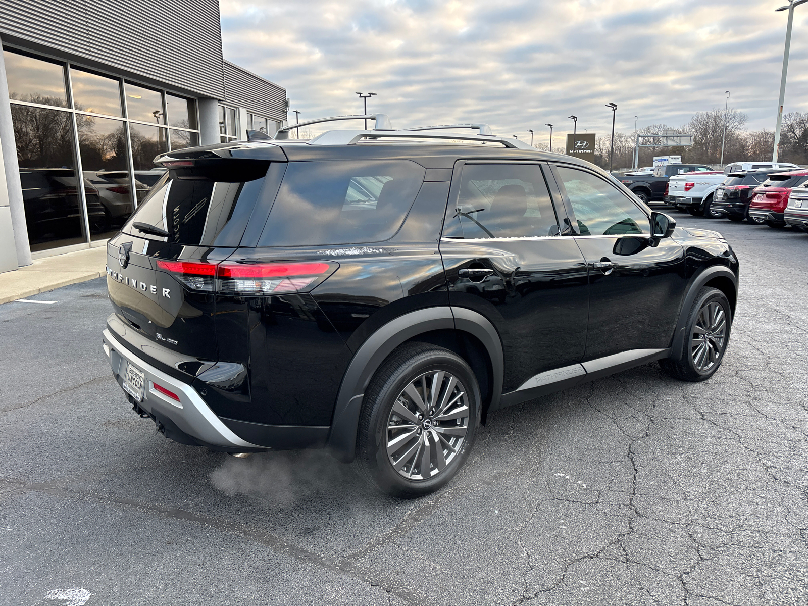 2022 Nissan Pathfinder SL 7