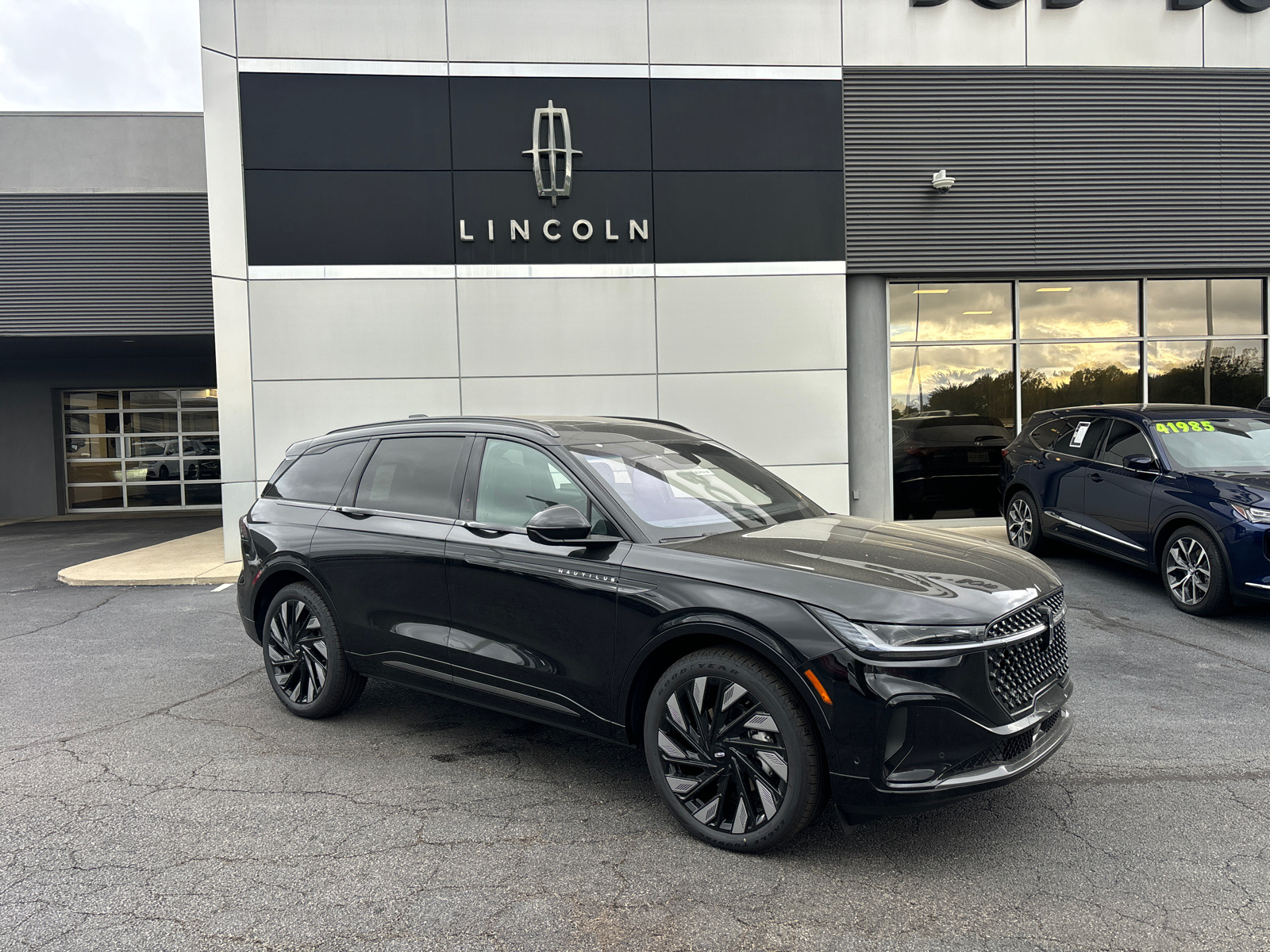 2024 Lincoln Nautilus Reserve 1