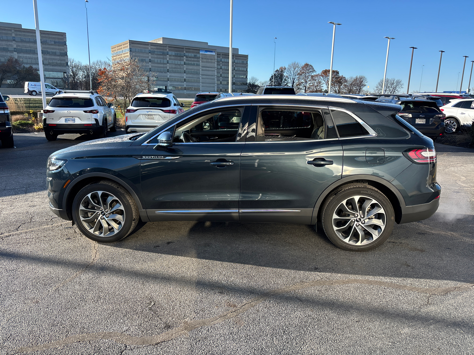 2021 Lincoln Nautilus Reserve 4