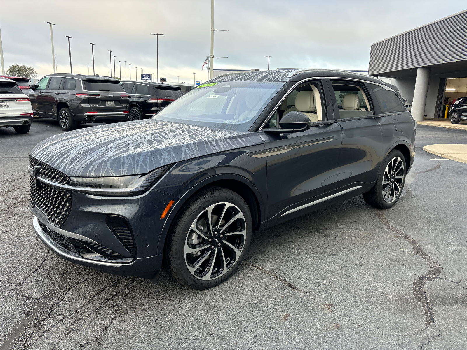 2024 Lincoln Nautilus Black Label 3