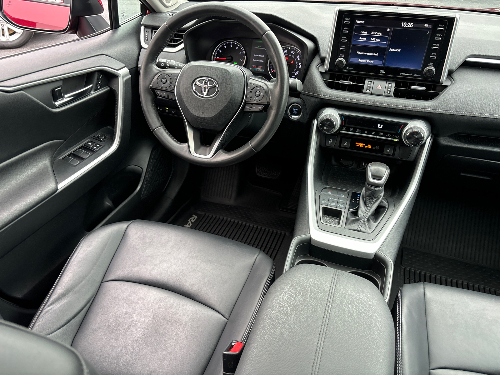 2019 Toyota RAV4 XLE Premium 31