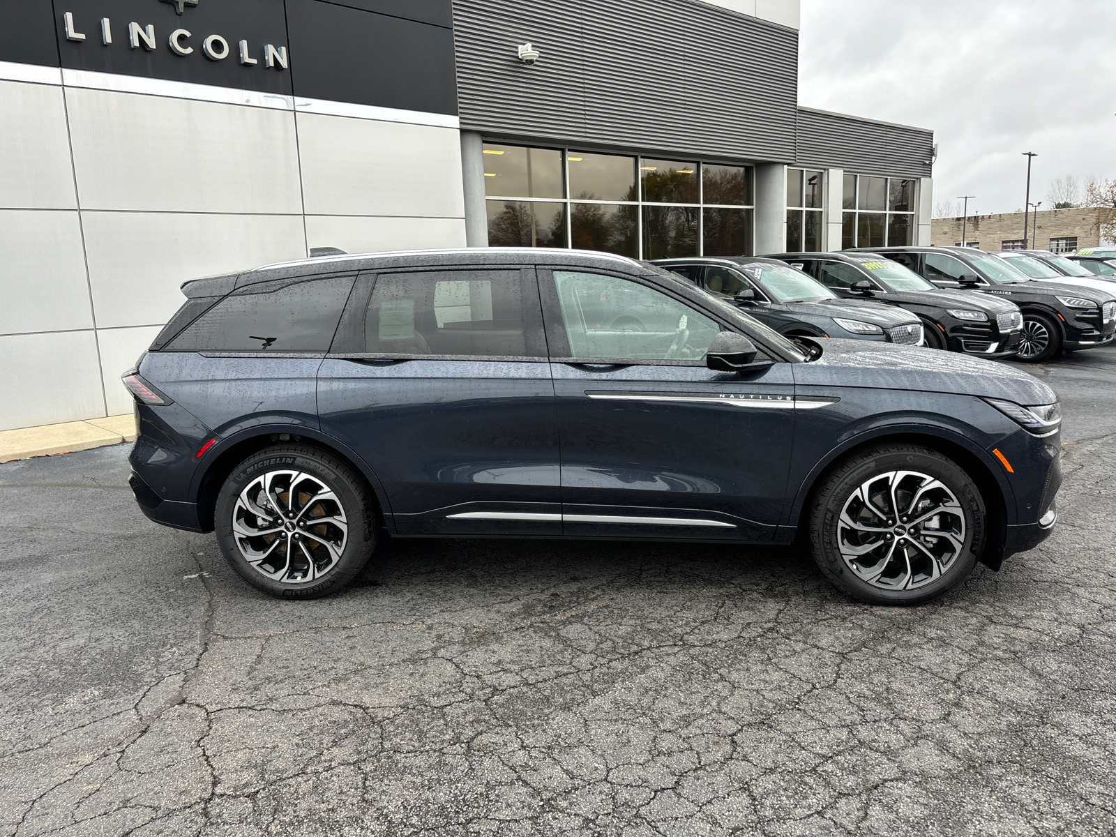 2024 Lincoln Nautilus Reserve 8