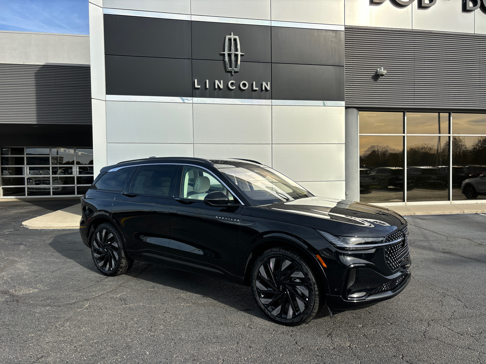 2024 Lincoln Nautilus Black Label 1