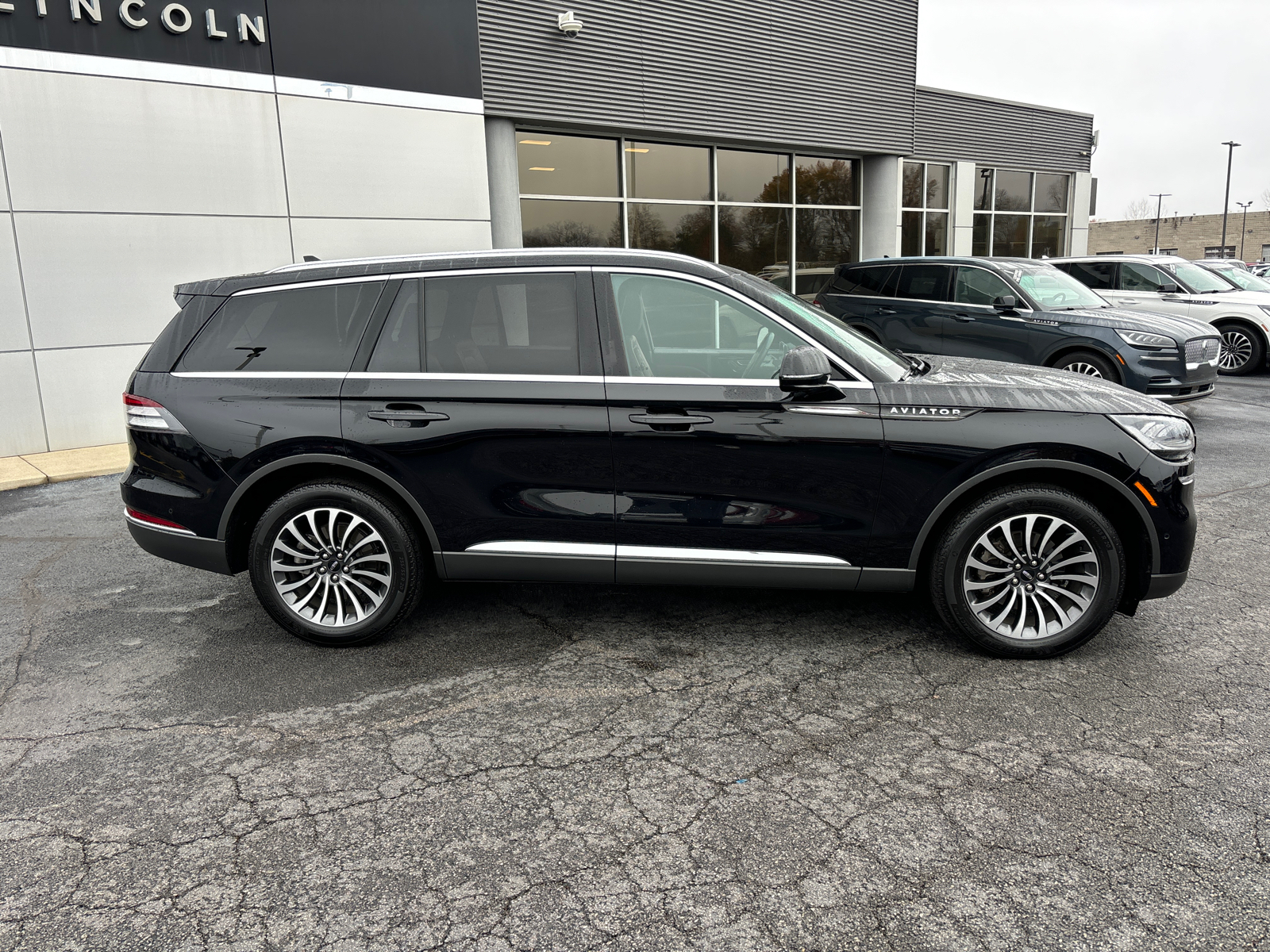 2023 Lincoln Aviator Reserve 8