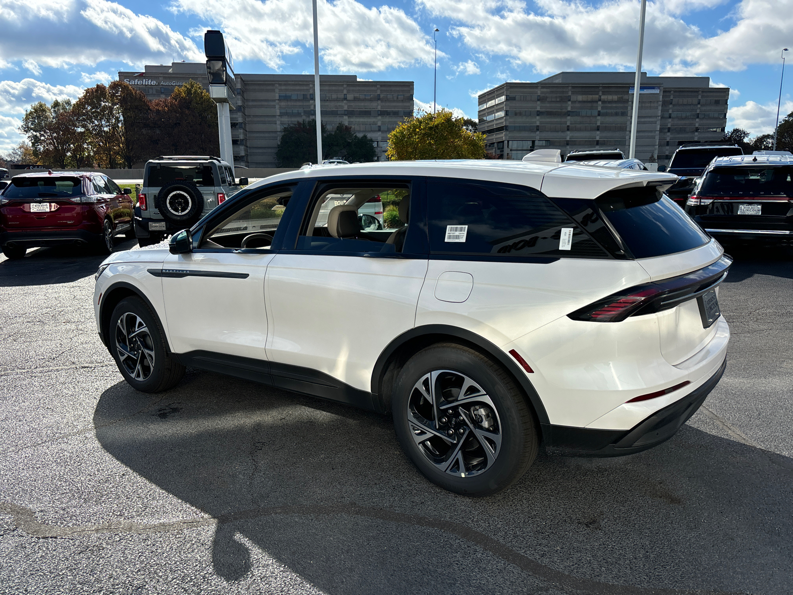 2025 Lincoln Nautilus Premiere 5