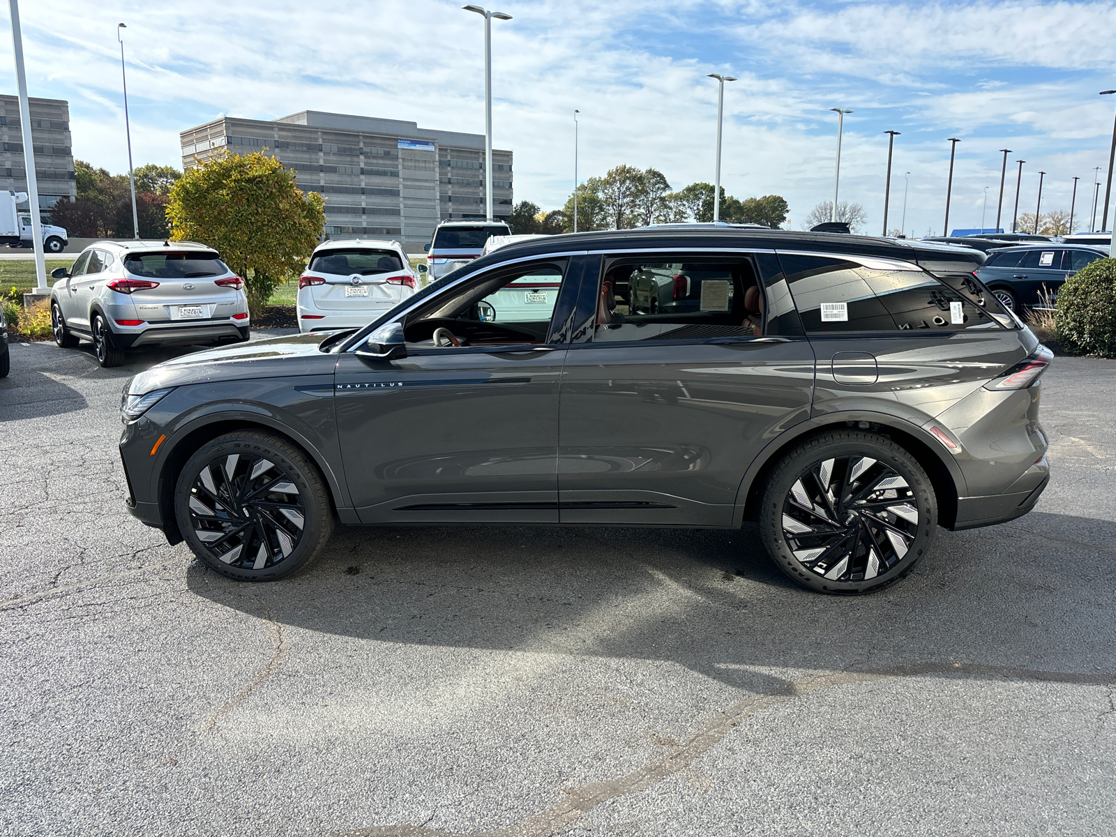 2025 Lincoln Nautilus Black Label 4