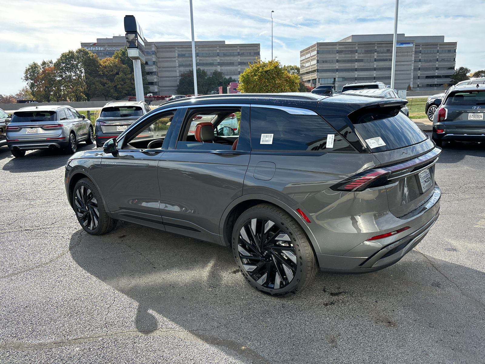 2025 Lincoln Nautilus Black Label 5