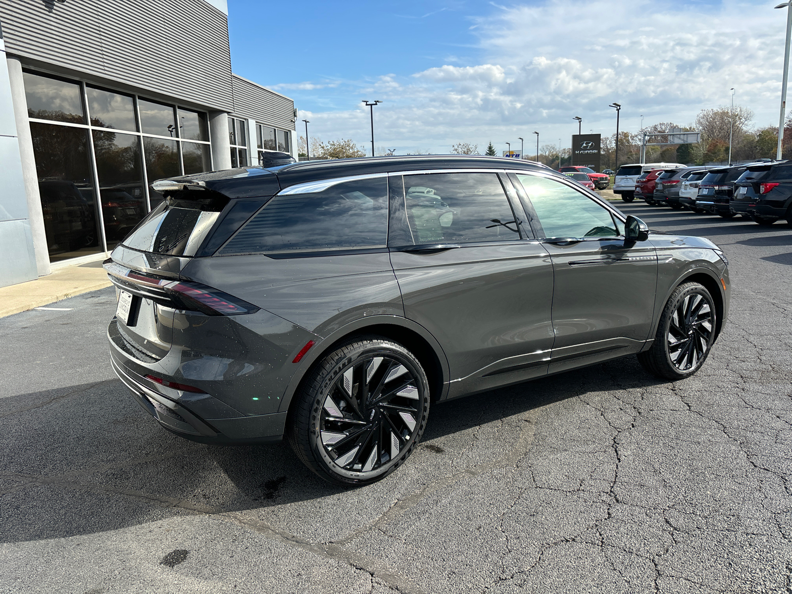 2025 Lincoln Nautilus Black Label 7