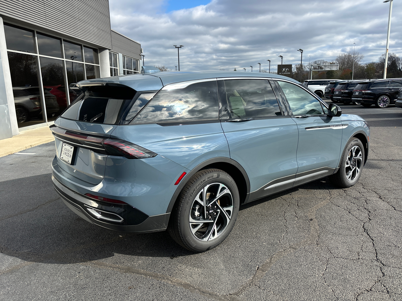 2025 Lincoln Nautilus Premiere 7