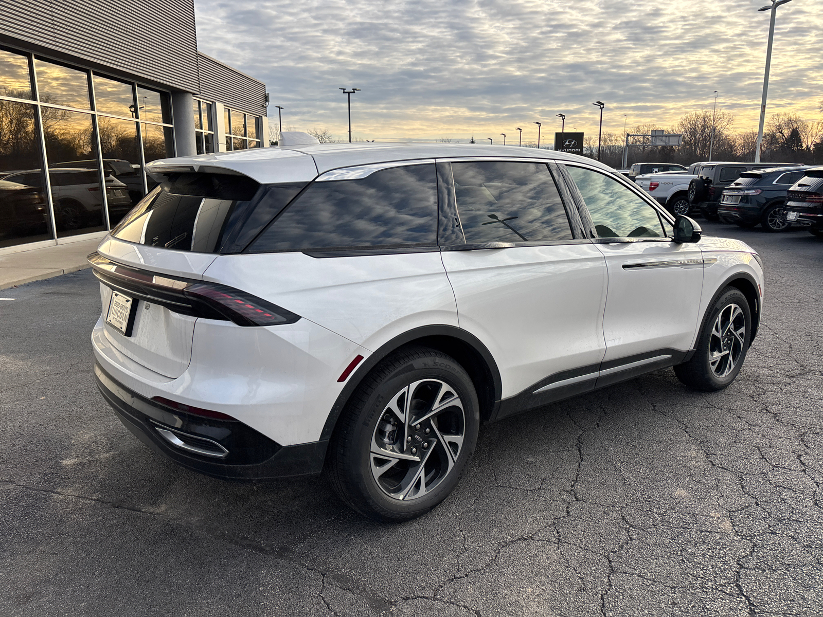 2025 Lincoln Nautilus Premiere 7