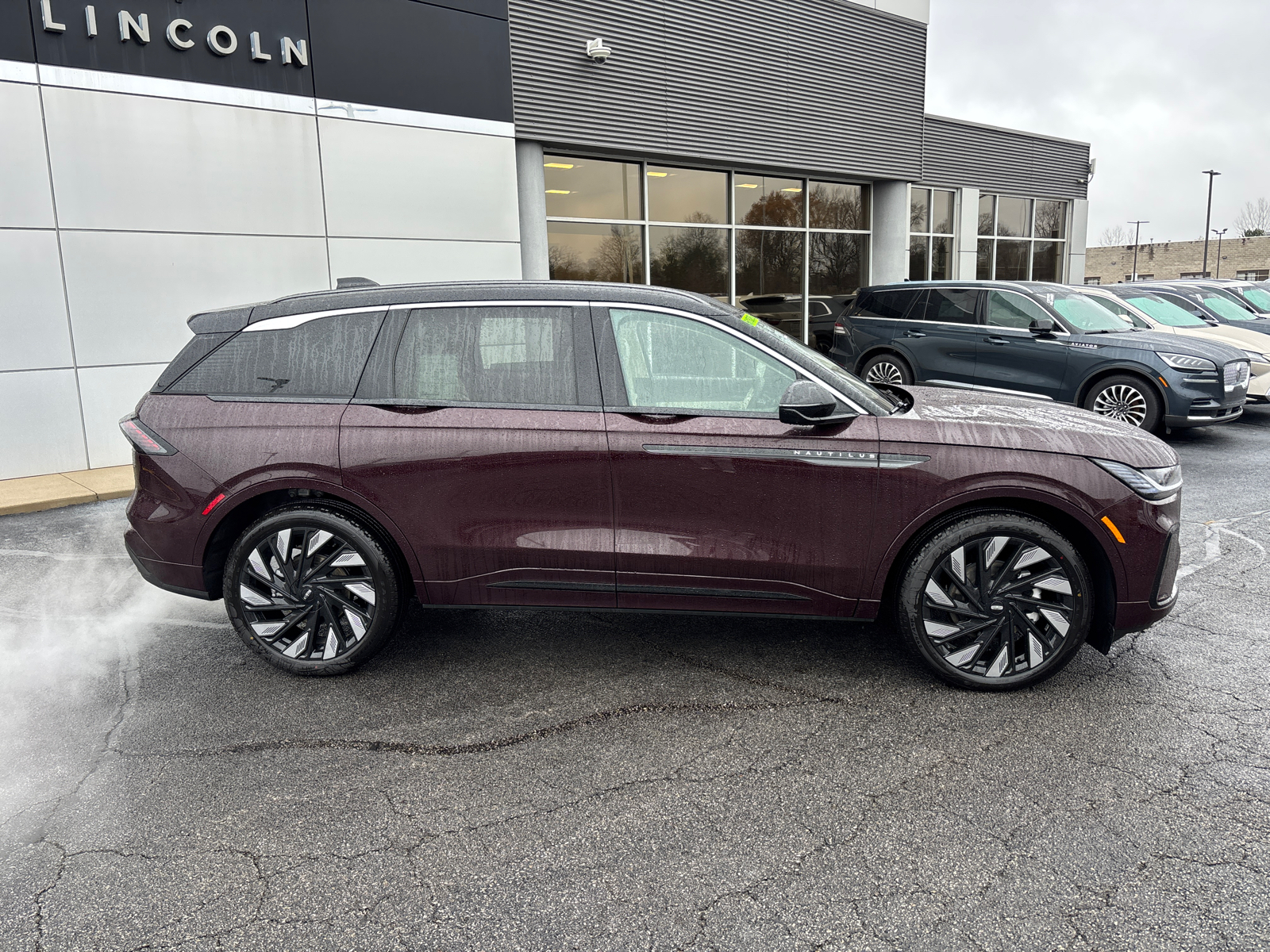 2025 Lincoln Nautilus Black Label 8