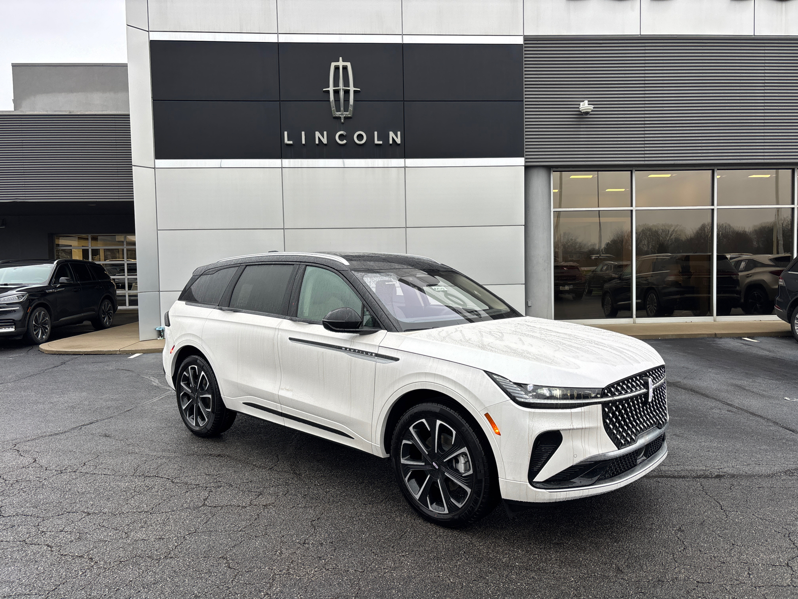 2025 Lincoln Nautilus Reserve 1