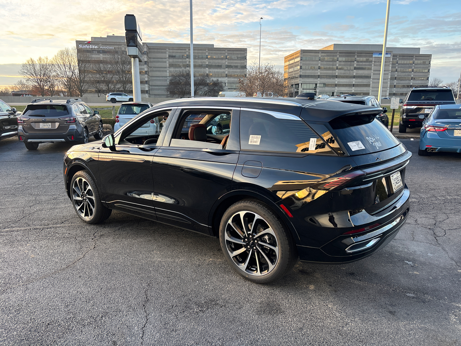 2025 Lincoln Nautilus Black Label 5