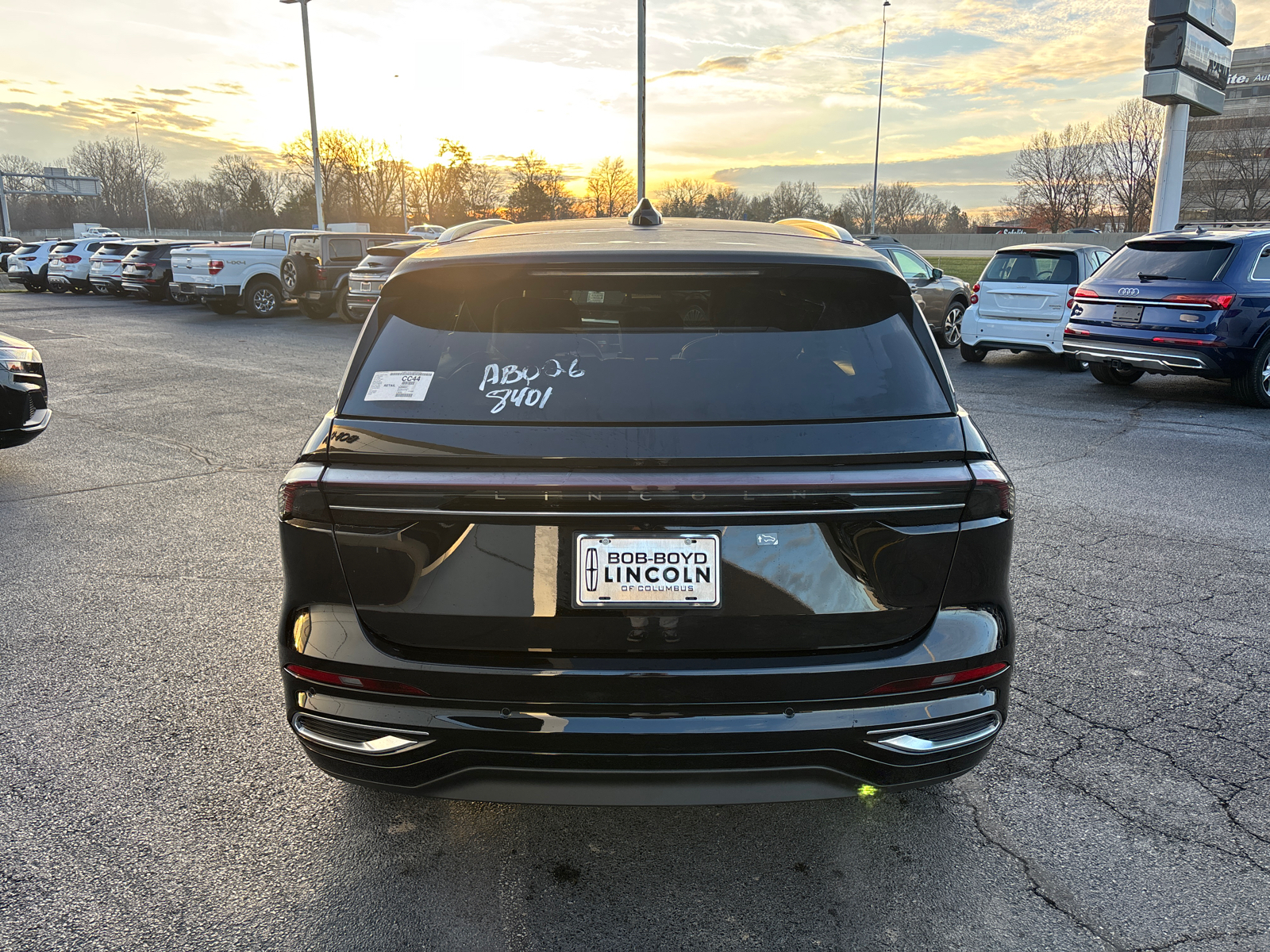 2025 Lincoln Nautilus Black Label 6