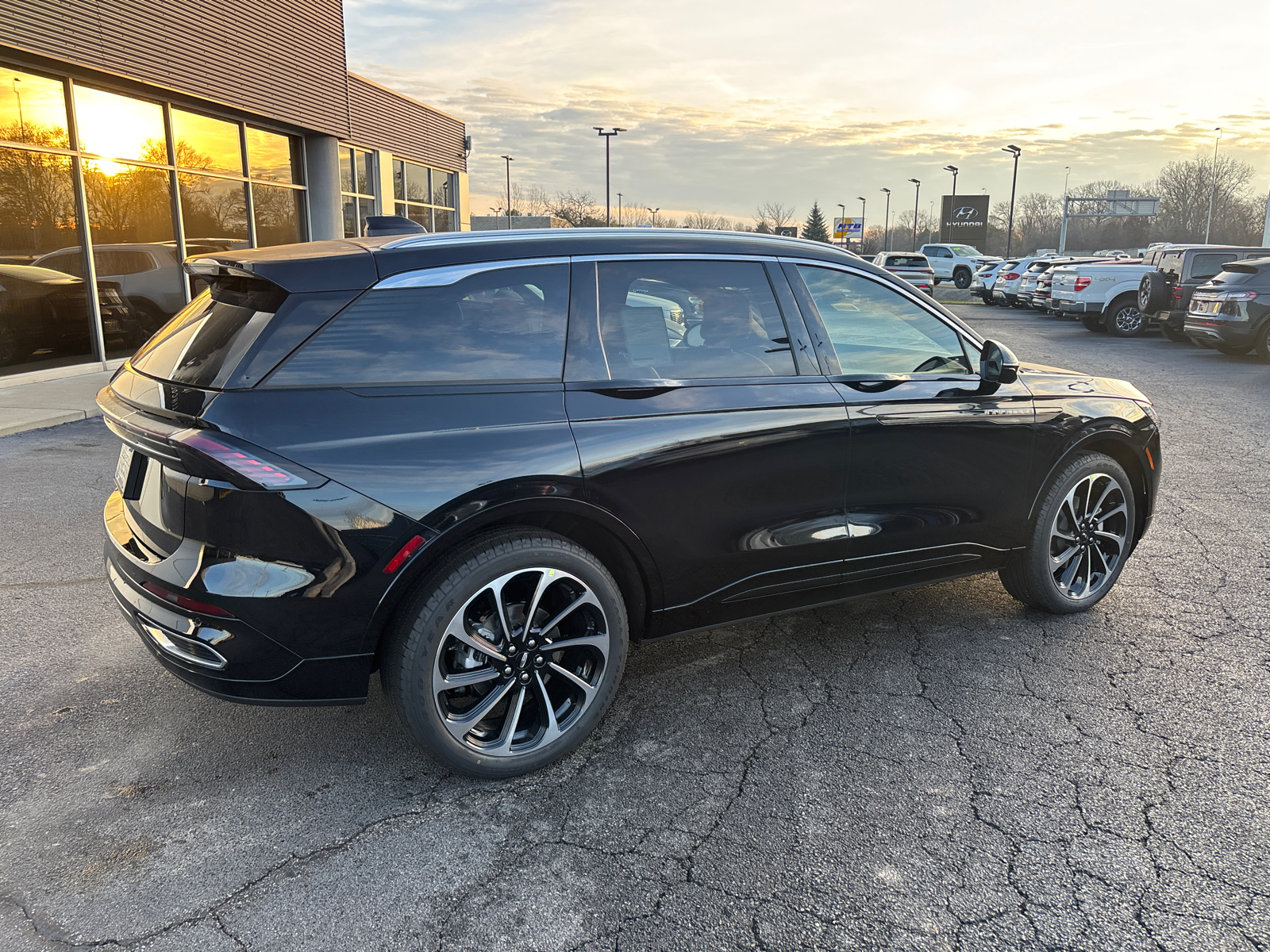 2025 Lincoln Nautilus Black Label 7