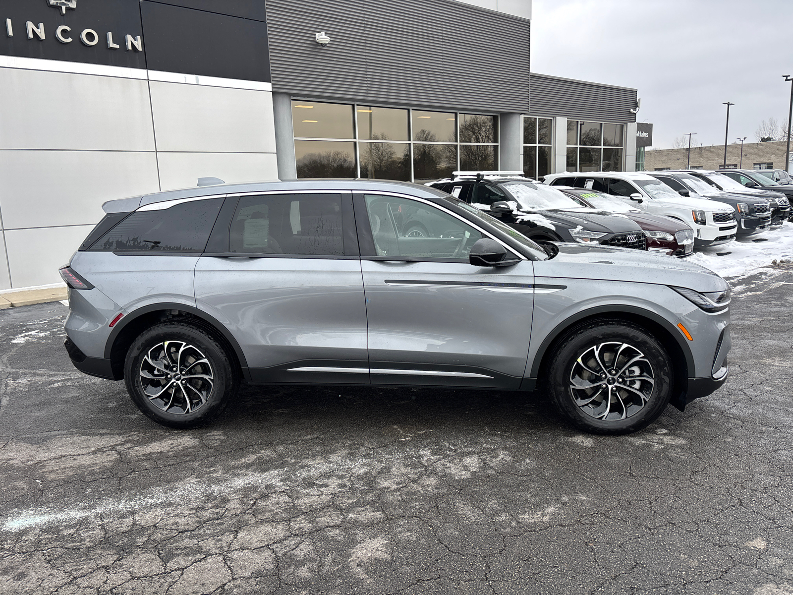 2025 Lincoln Nautilus Premiere 8