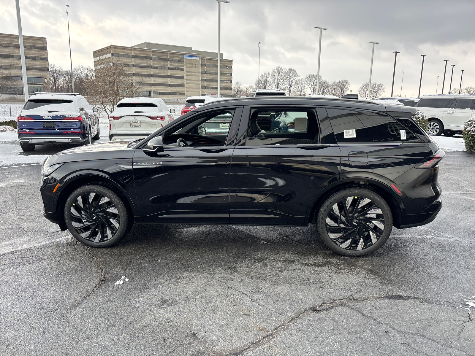 2025 Lincoln Nautilus Reserve 4