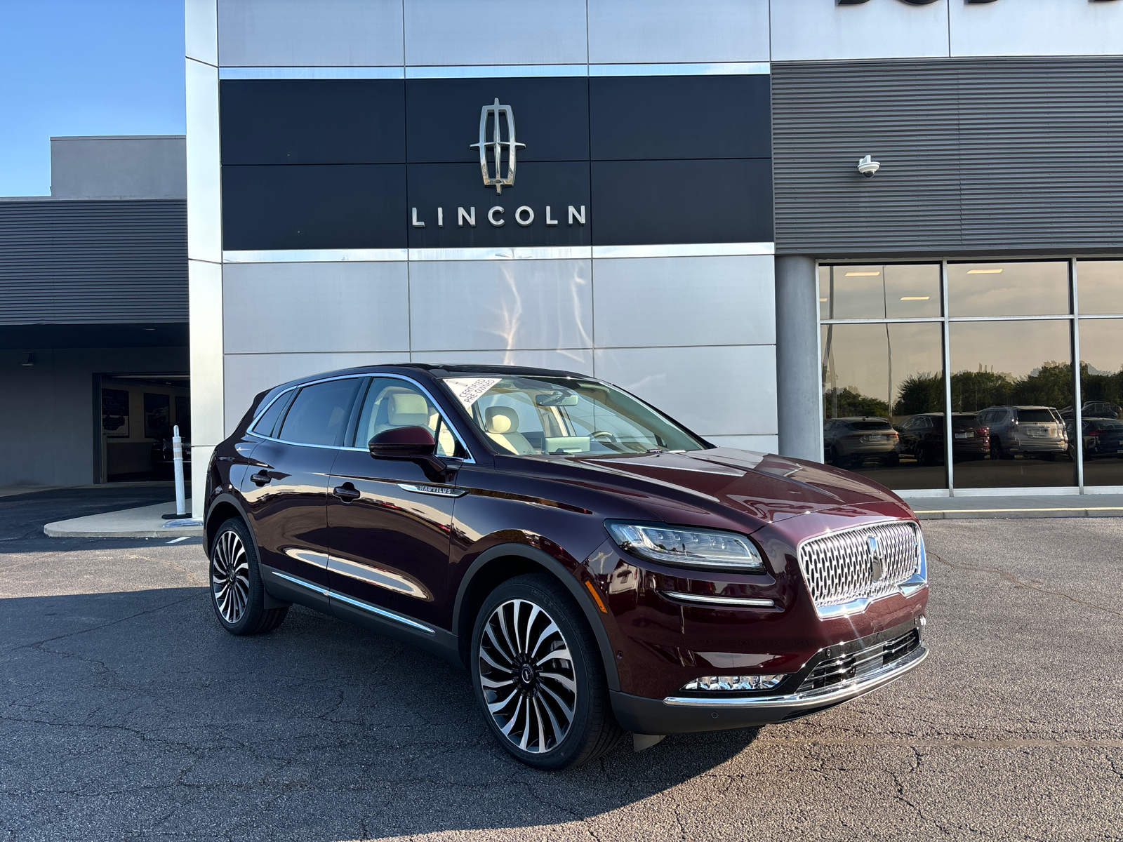 2021 Lincoln Nautilus Black Label 1