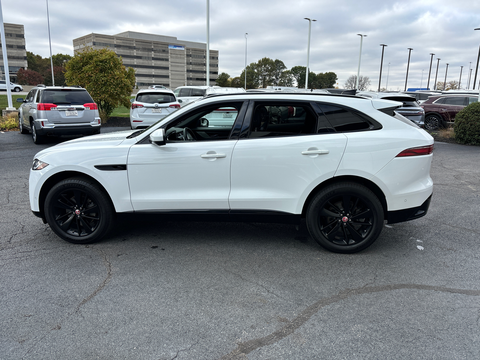 2021 Jaguar F-PACE S 4